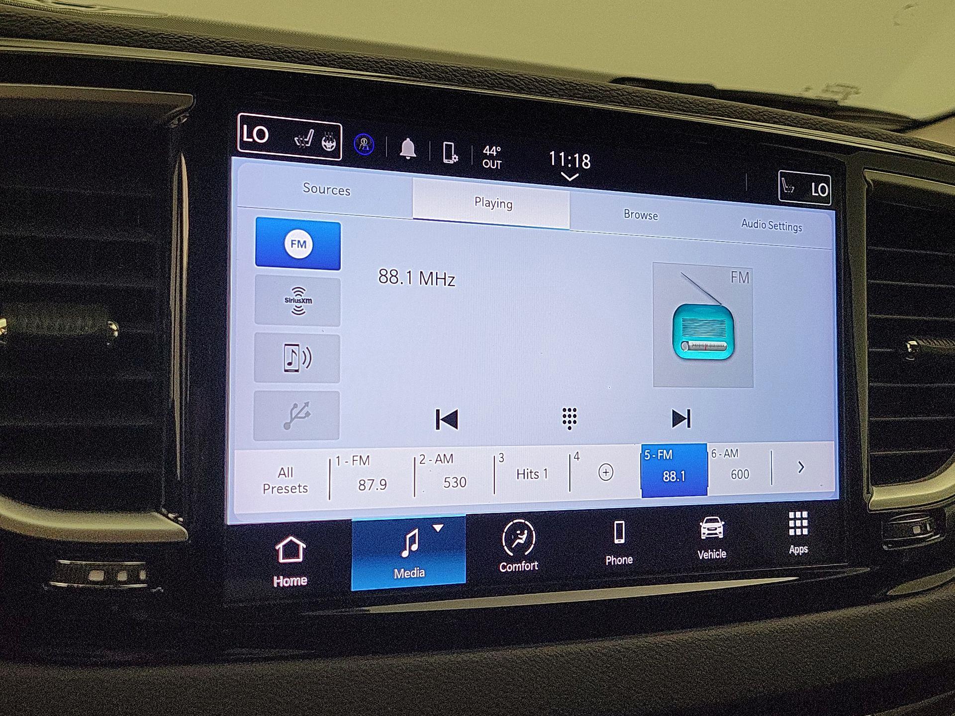 Thumbnail: 2023 Chrysler Pacifica - 15