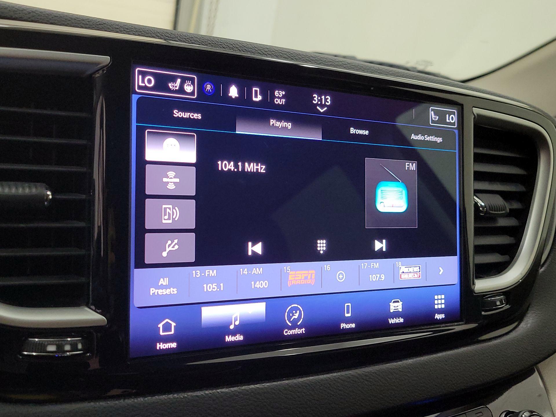 Thumbnail: 2023 Chrysler Pacifica - 15