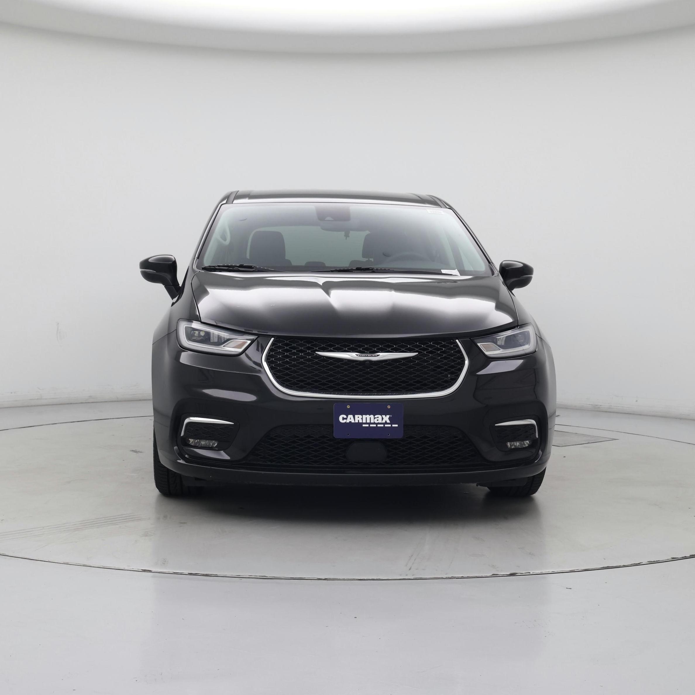 Thumbnail: 2023 Chrysler Pacifica - 5