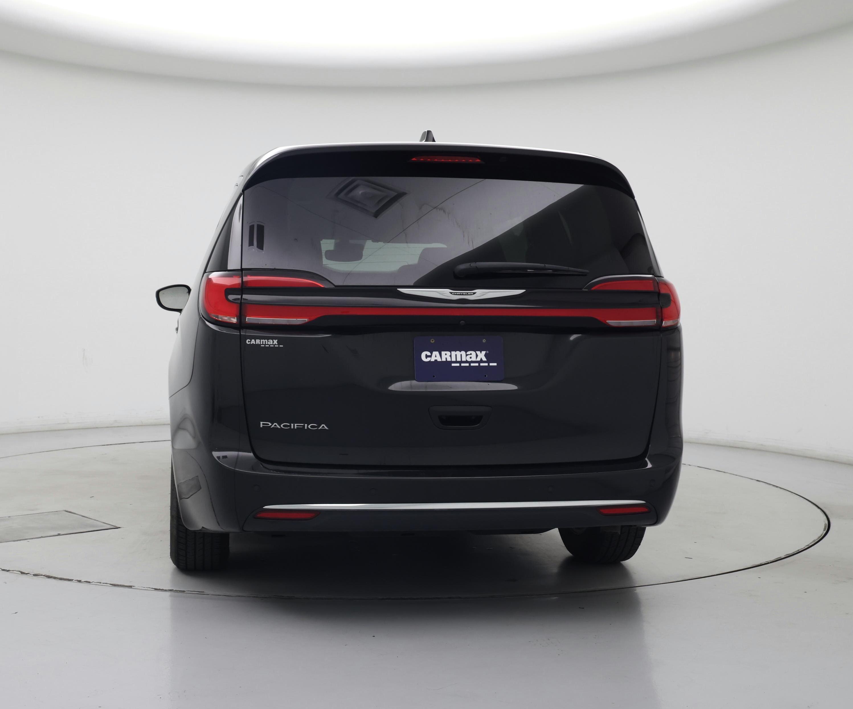 Thumbnail: 2023 Chrysler Pacifica - 6