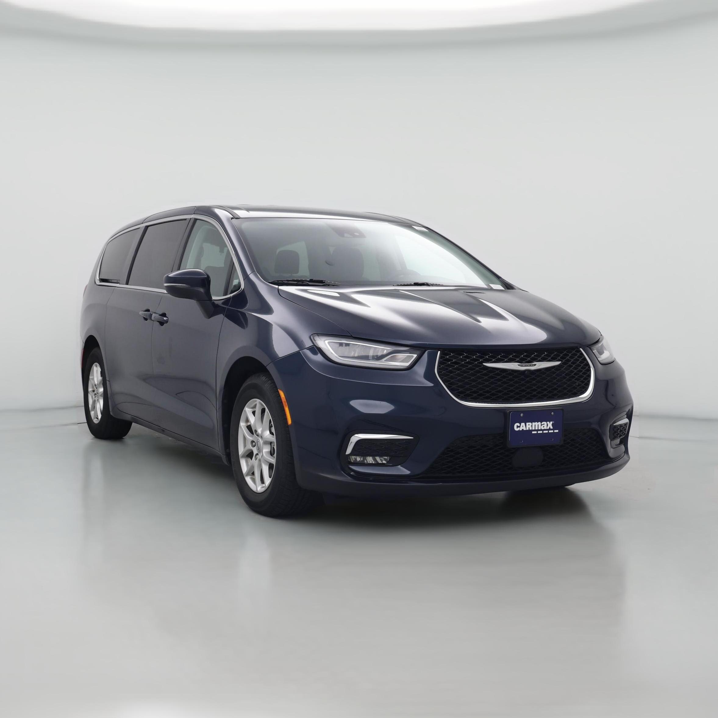 Thumbnail: 2023 Chrysler Pacifica - 1