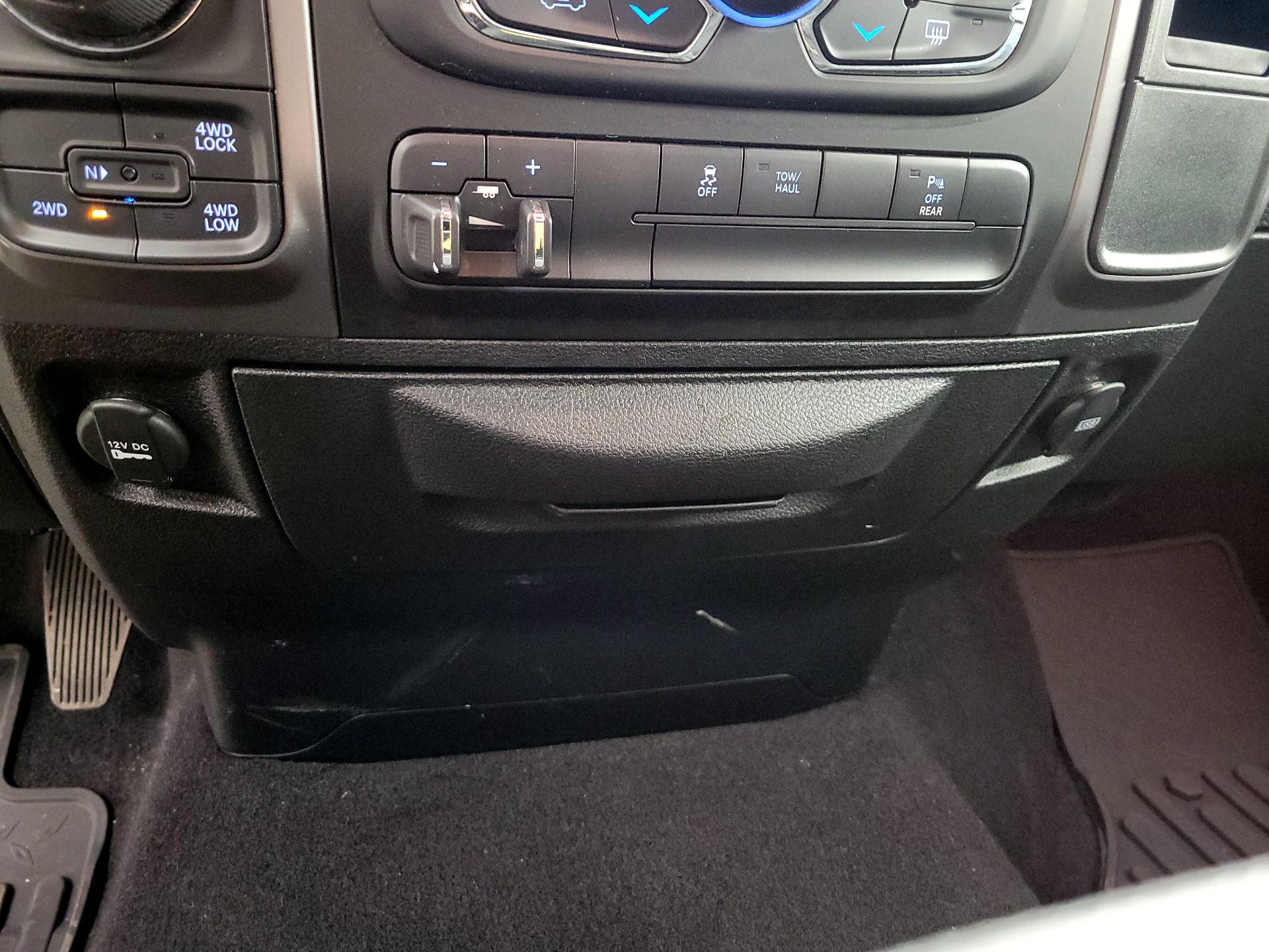 Thumbnail: 2022 RAM 1500 Classic - 18