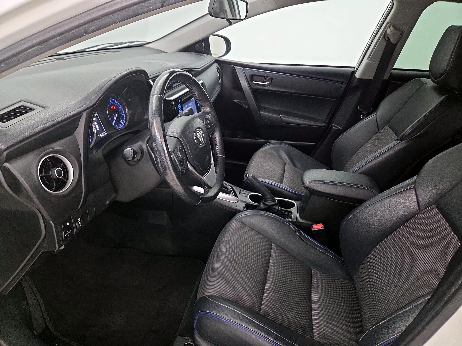 Thumbnail: 2018 Toyota Corolla - 11