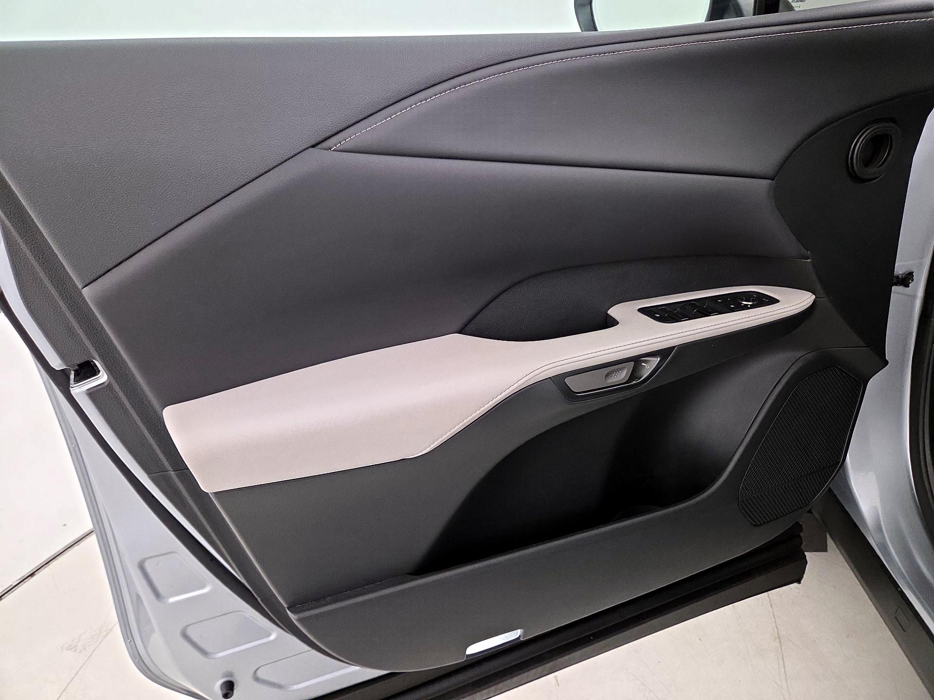 Thumbnail: 2023 Lexus RX - 12