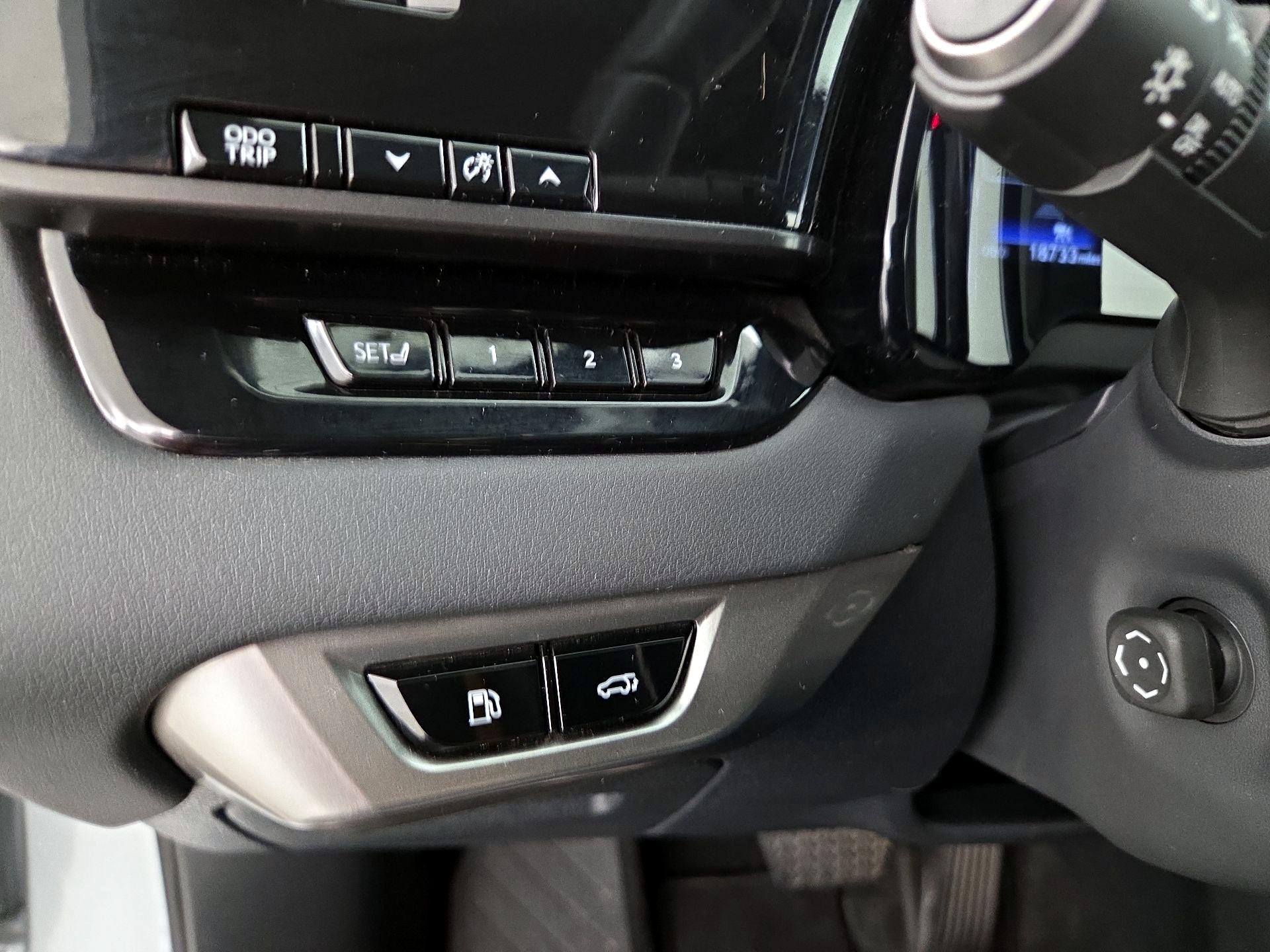 Thumbnail: 2023 Lexus RX - 13