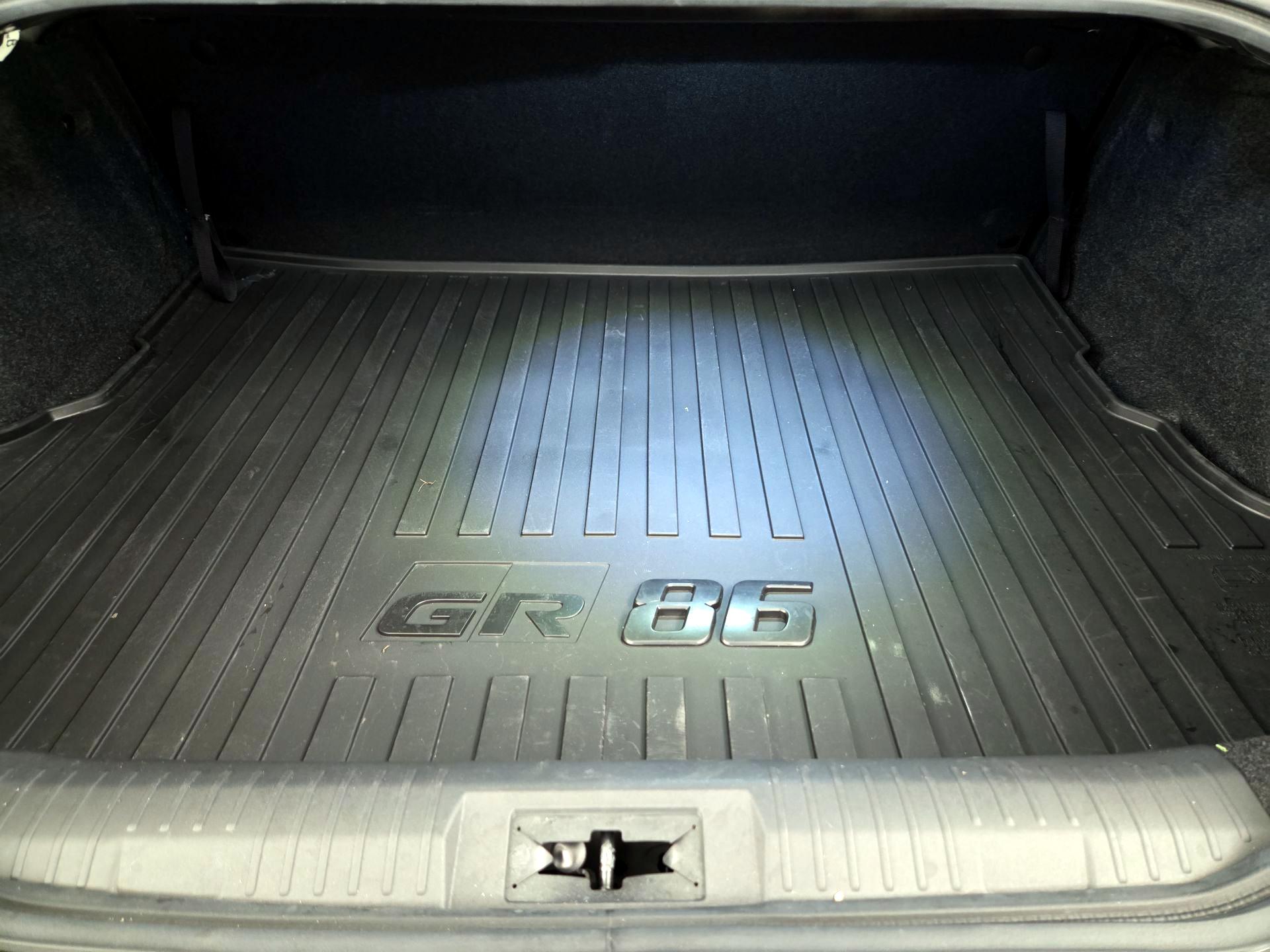 Thumbnail: 2024 Toyota GR86 - 20