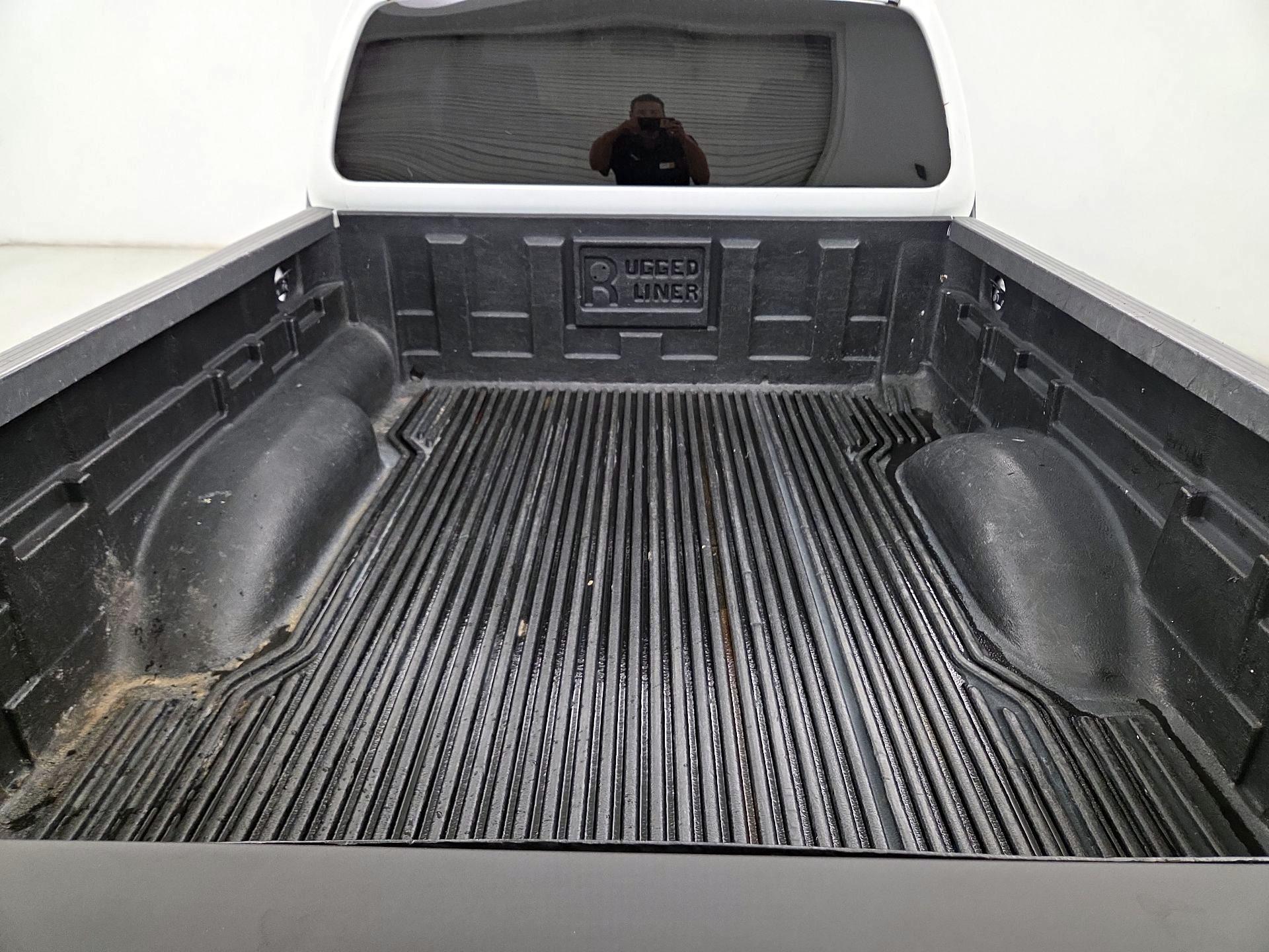 Thumbnail: 2016 Nissan Frontier - 18