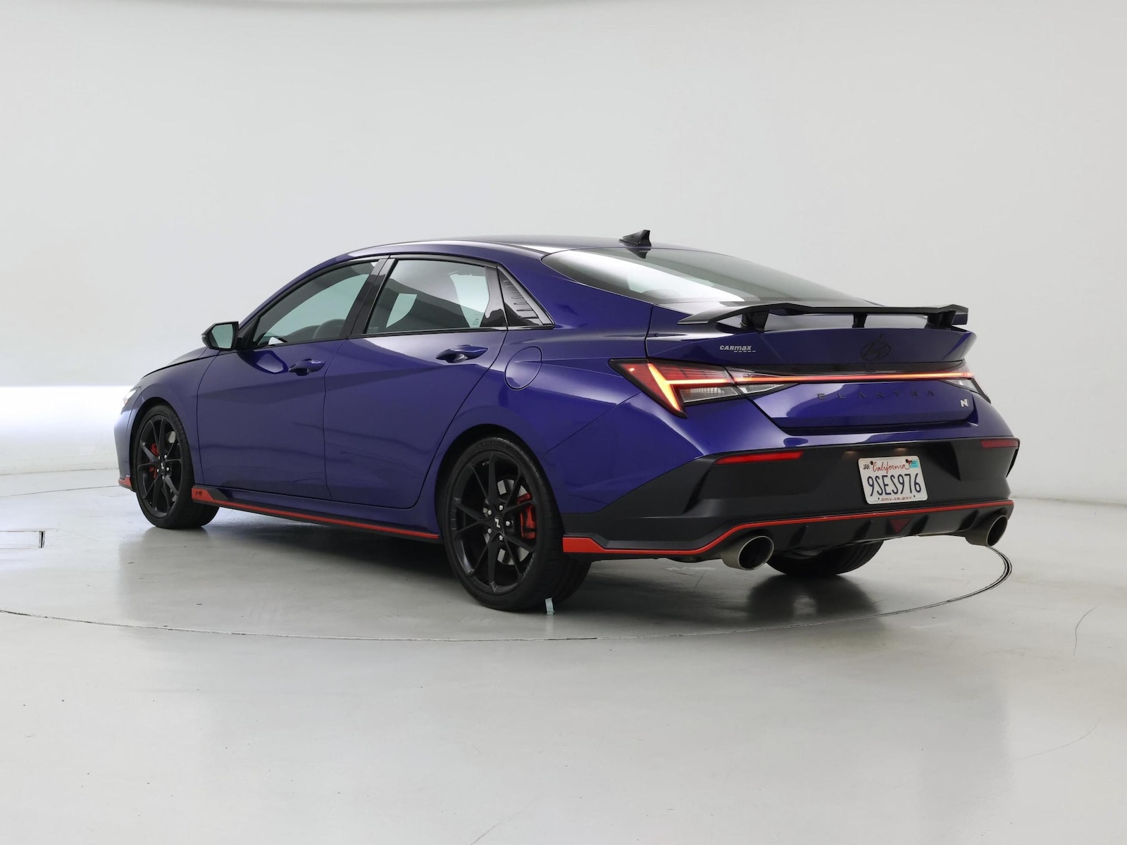 2025 Hyundai Elantra N - Photo 3