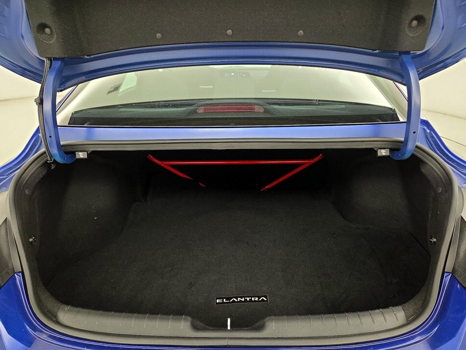 2025 Hyundai Elantra N - Photo 22