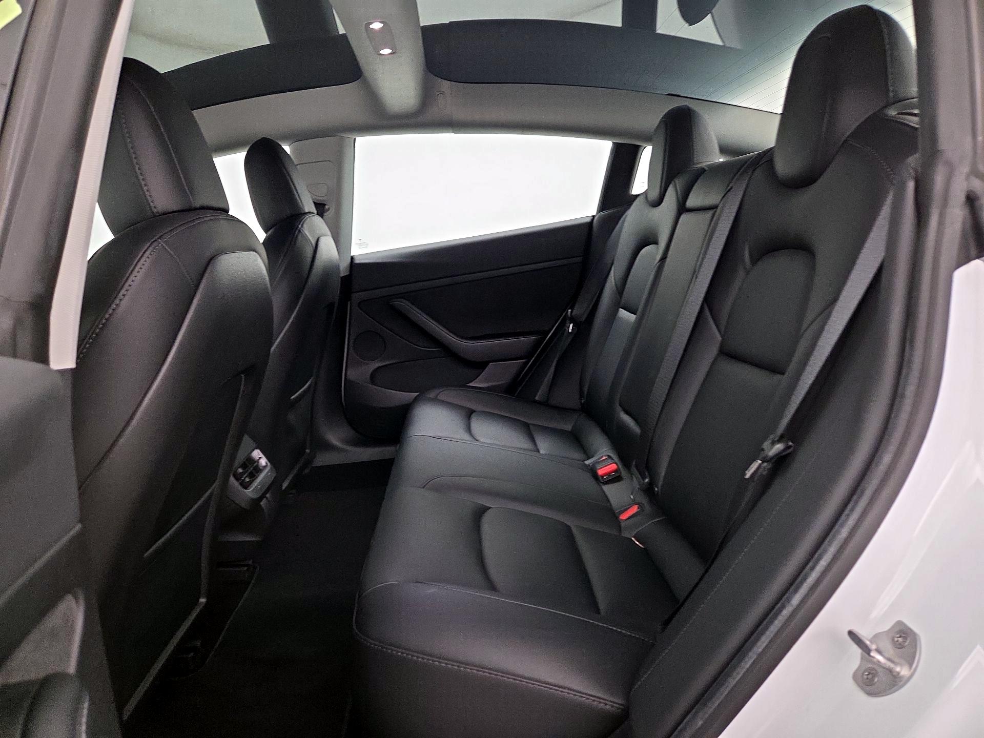 Thumbnail: 2021 Tesla Model 3 - 20