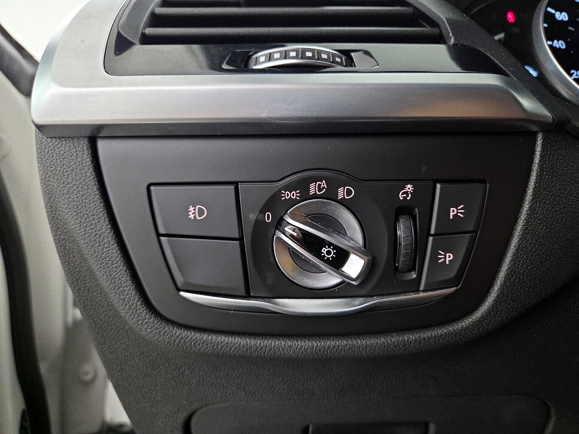 Thumbnail: 2019 BMW X3 - 13