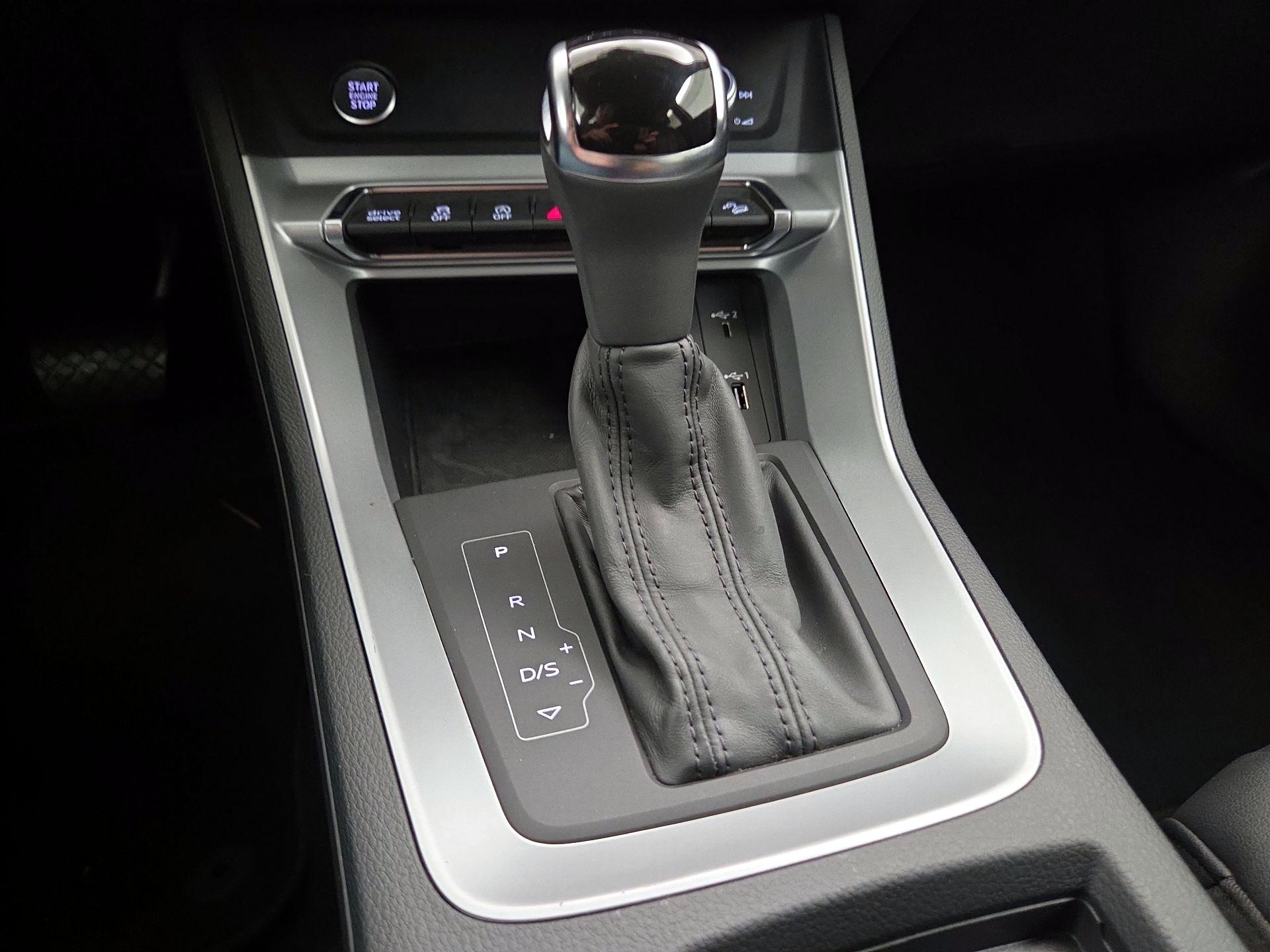 Thumbnail: 2020 Audi Q3 - 17