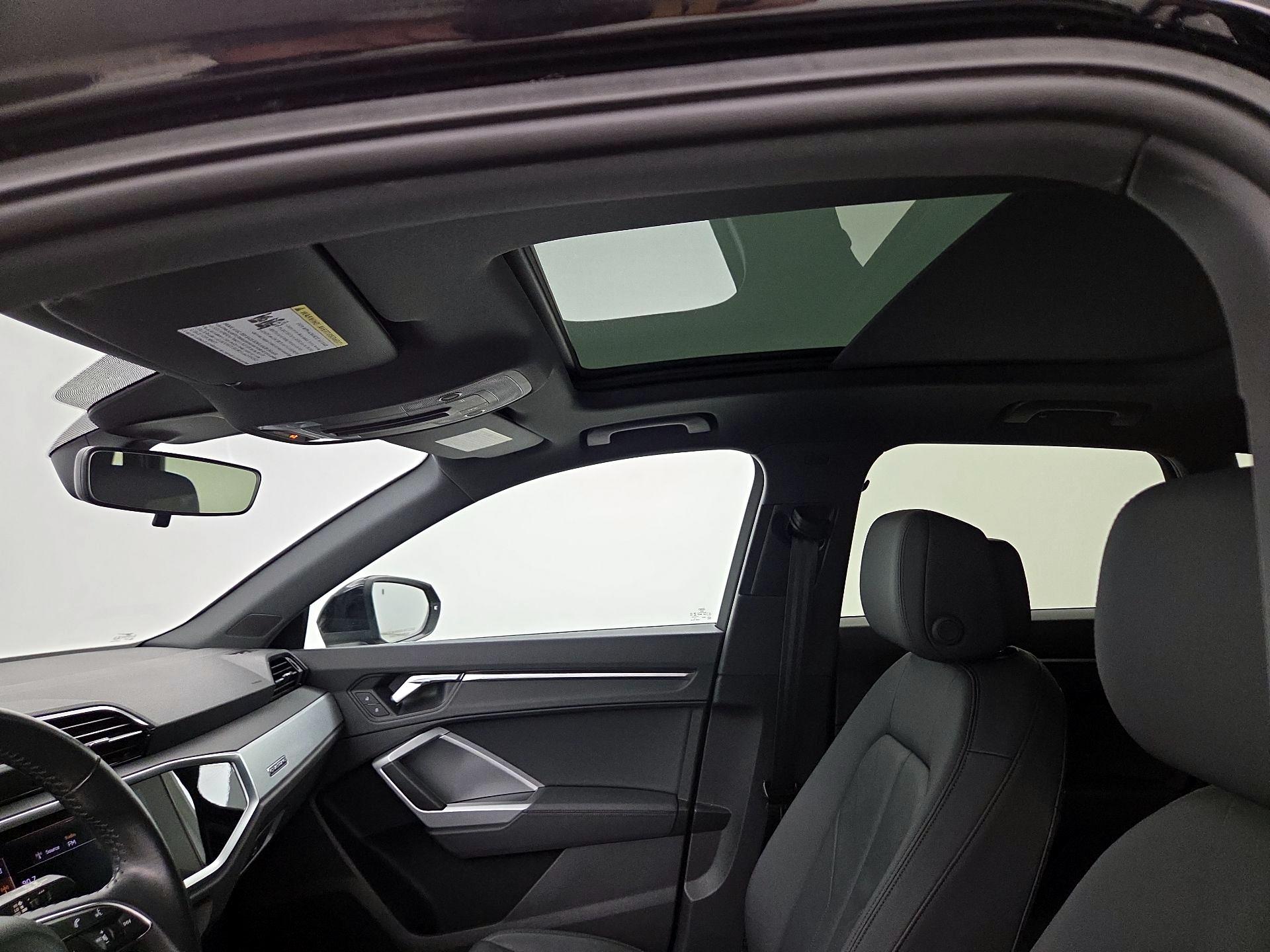 Thumbnail: 2020 Audi Q3 - 19