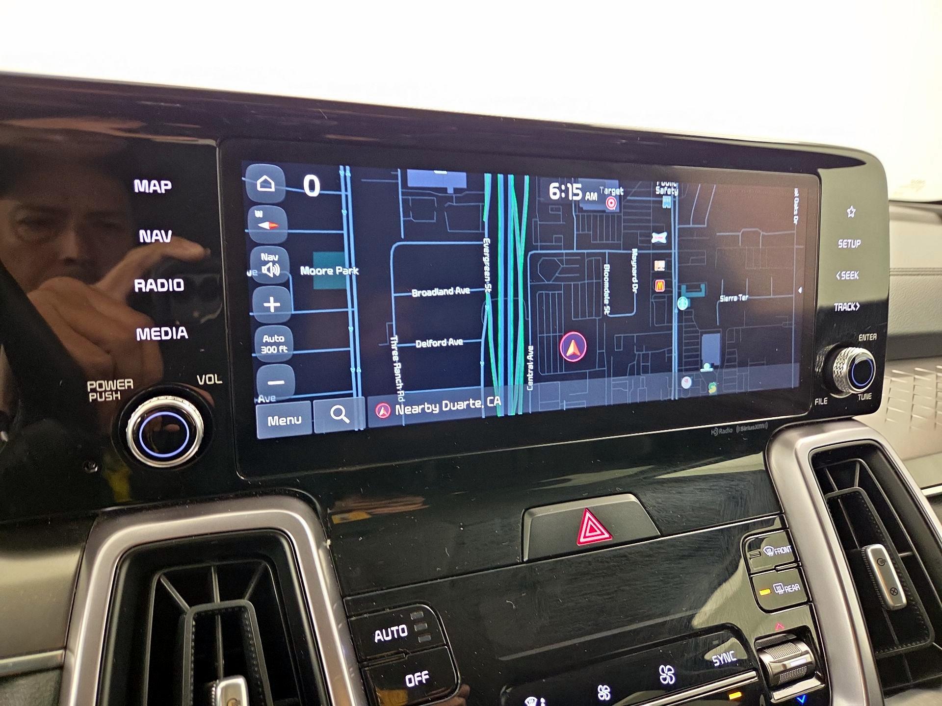 Thumbnail: 2023 Kia Sorento - 14