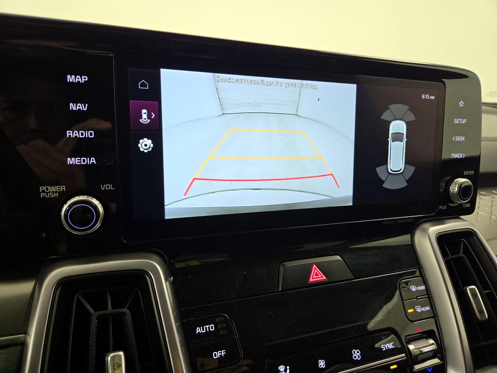 Thumbnail: 2023 Kia Sorento - 15