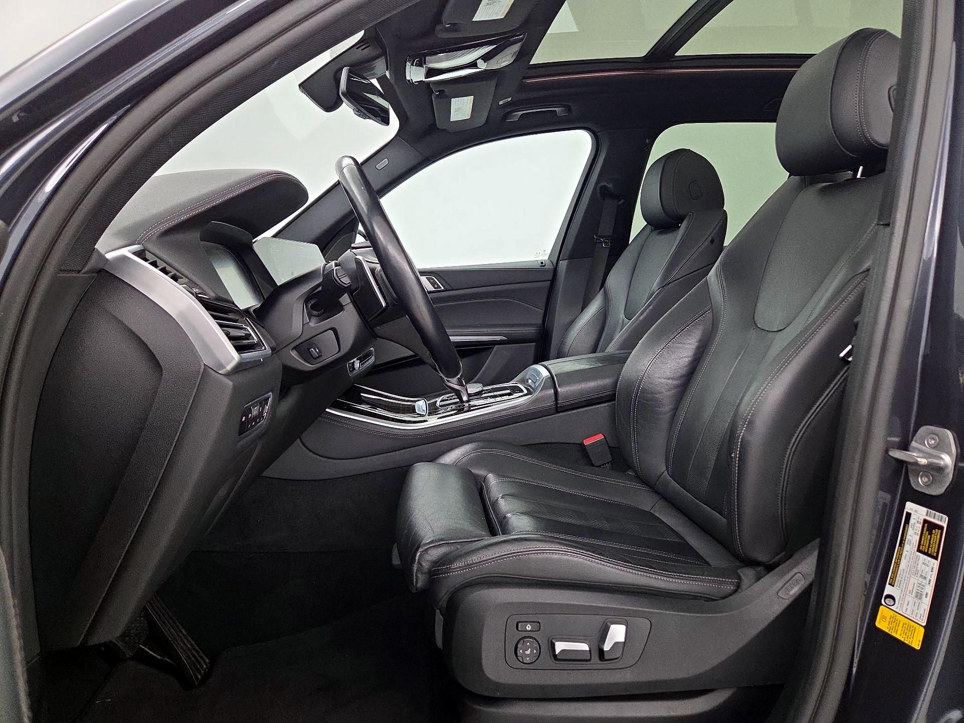 Thumbnail: 2020 BMW X5 - 11