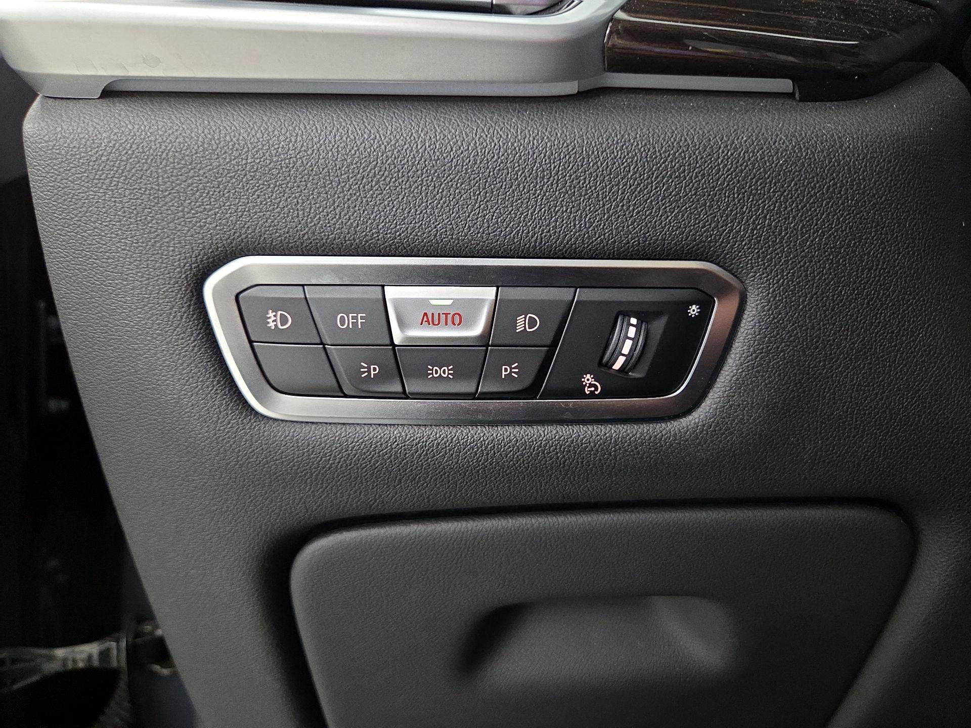 Thumbnail: 2020 BMW X5 - 13