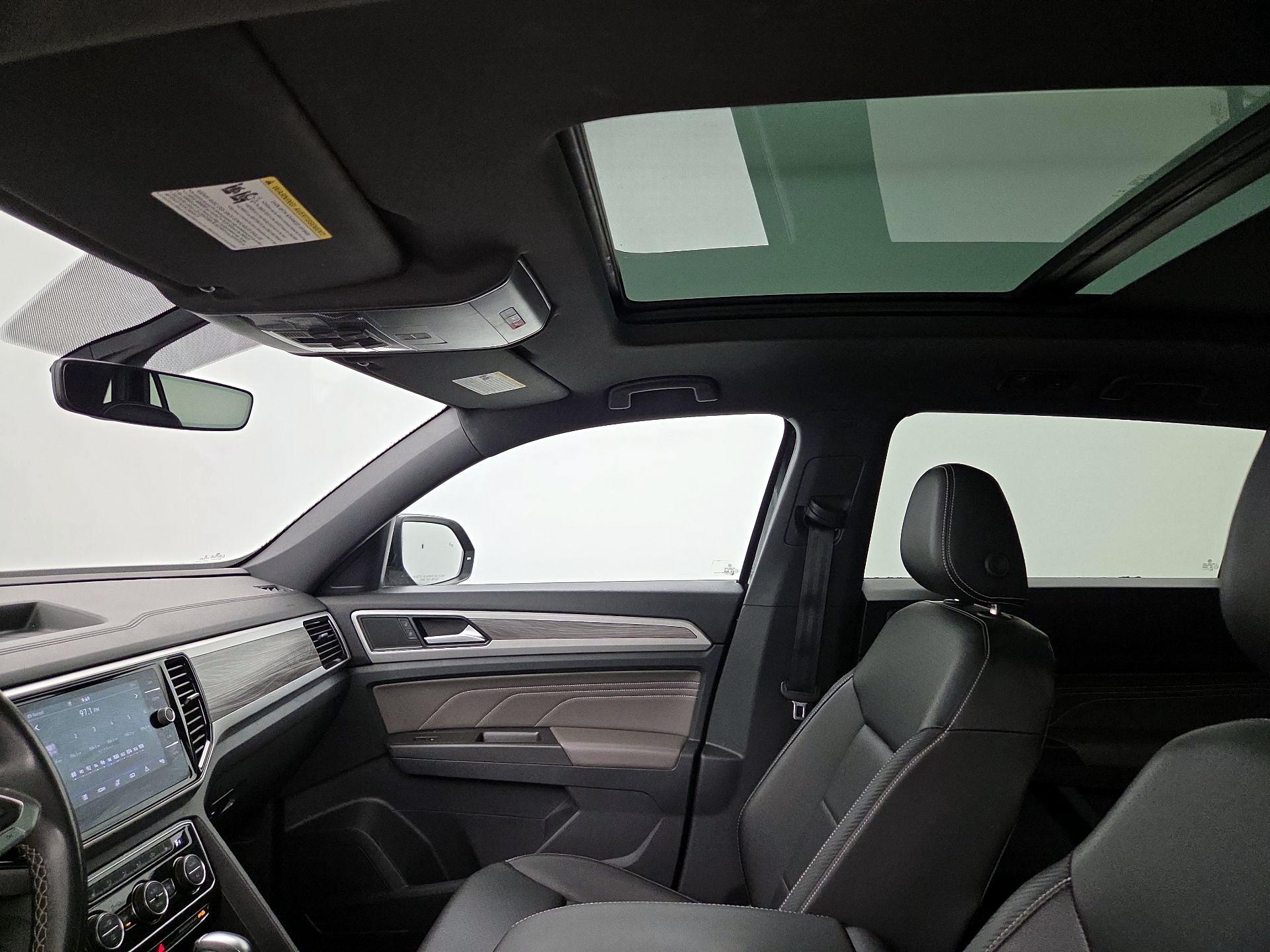 Thumbnail: 2023 Volkswagen Atlas - 19