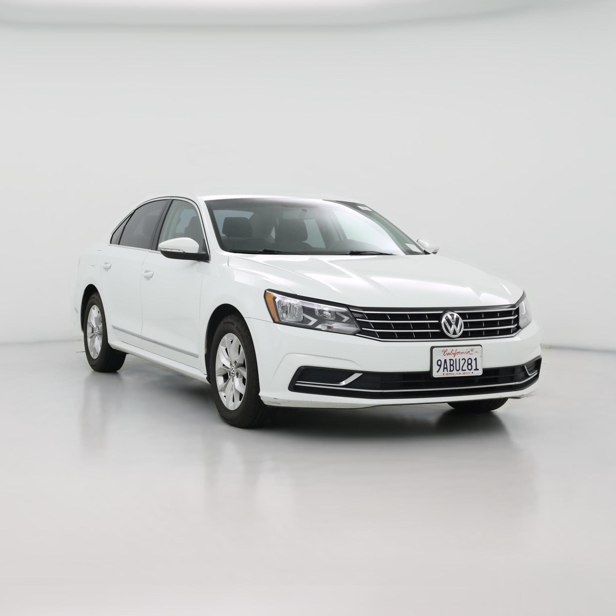 Thumbnail: 2016 Volkswagen Passat - 1