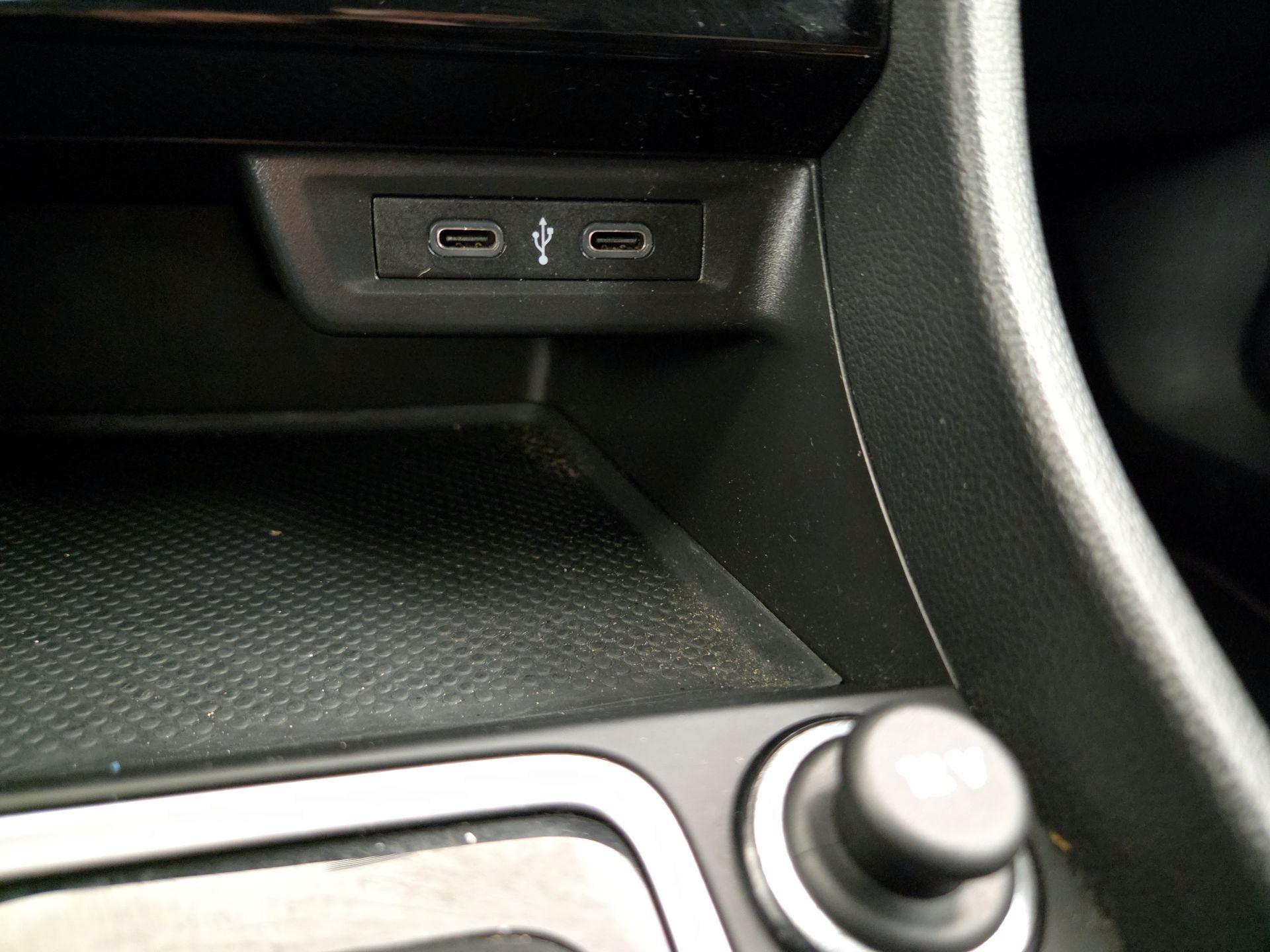 Thumbnail: 2020 Volkswagen Jetta - 18