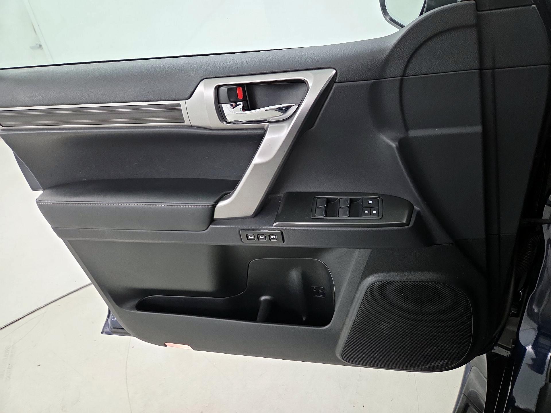 Thumbnail: 2023 Lexus GX - 12