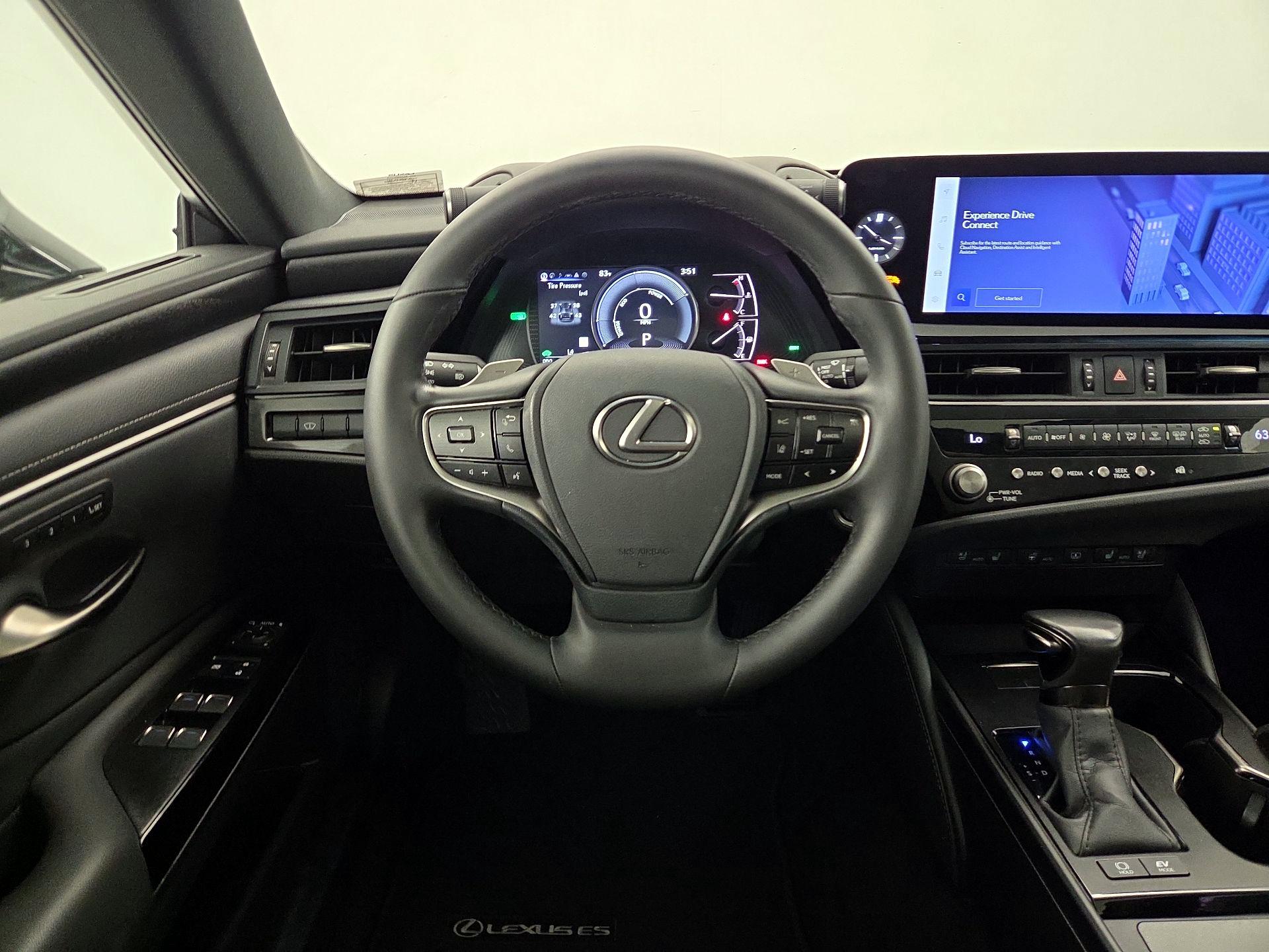Thumbnail: 2024 Lexus ES - 10