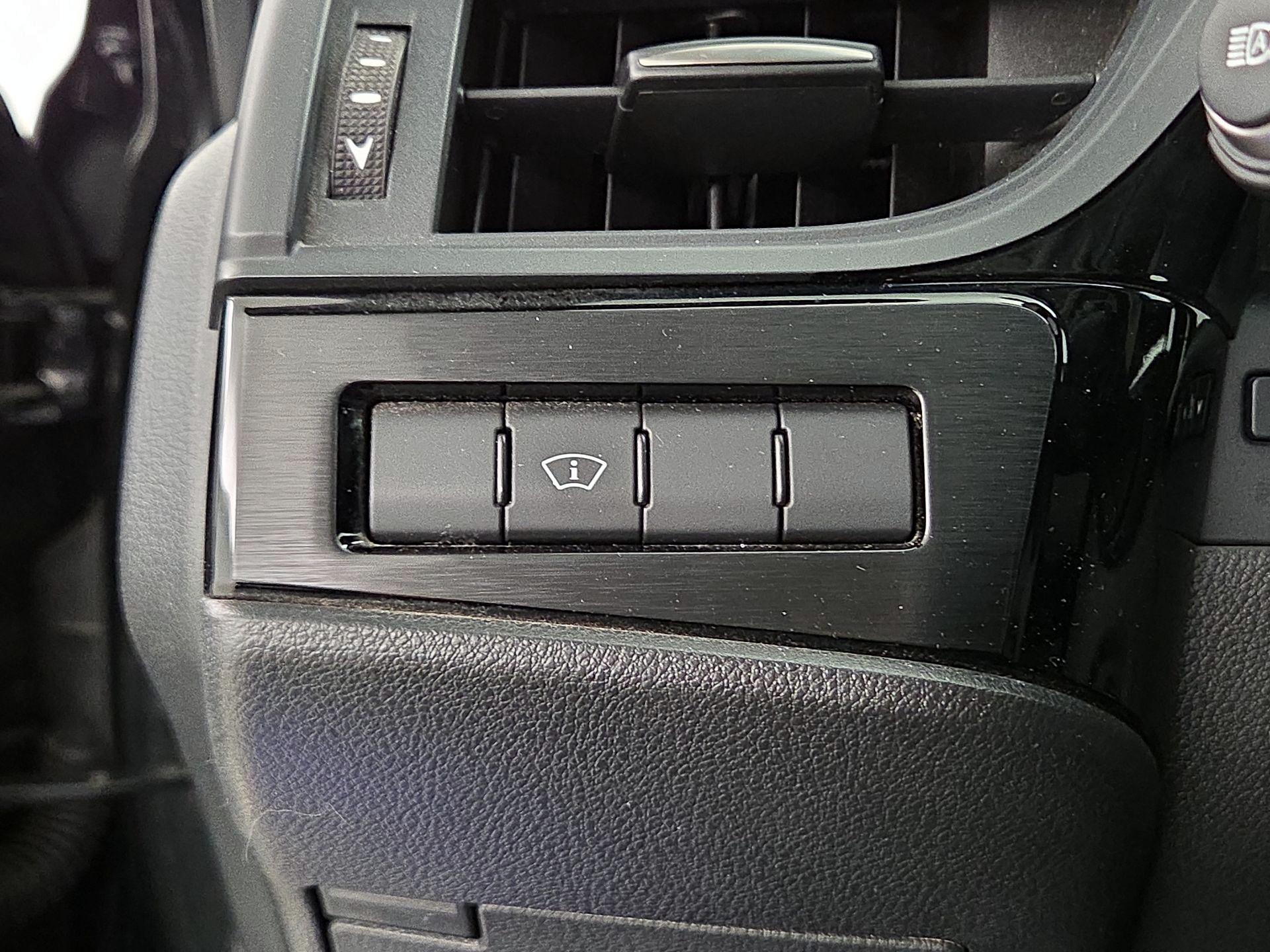 Thumbnail: 2024 Lexus ES - 13