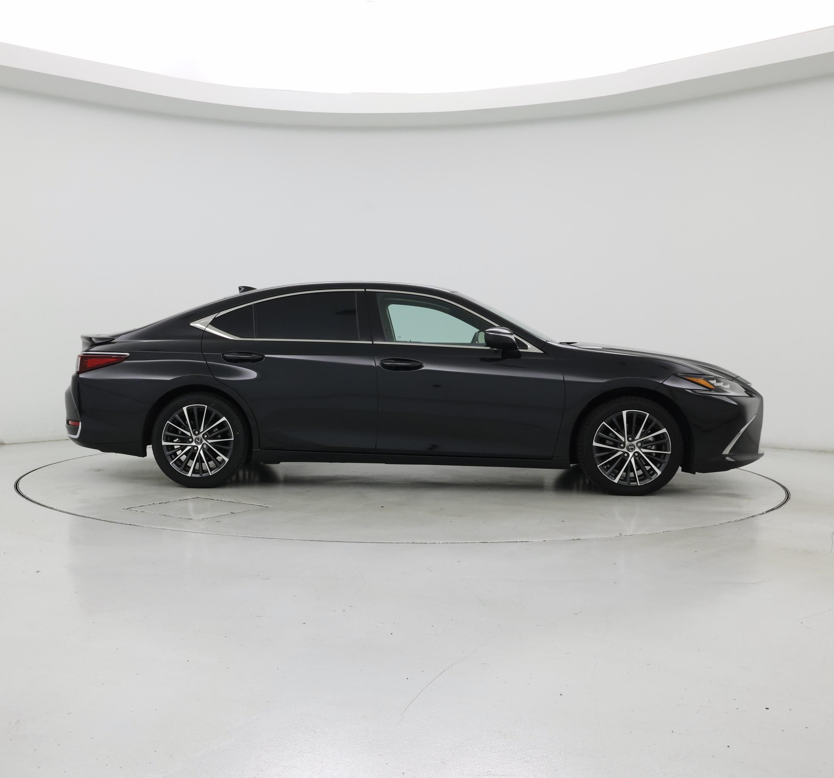 Thumbnail: 2024 Lexus ES - 7