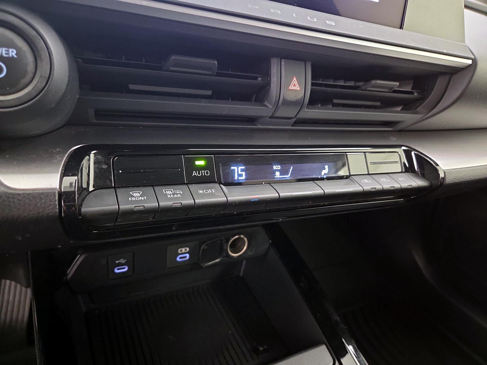 Thumbnail: 2023 Toyota Prius - 16