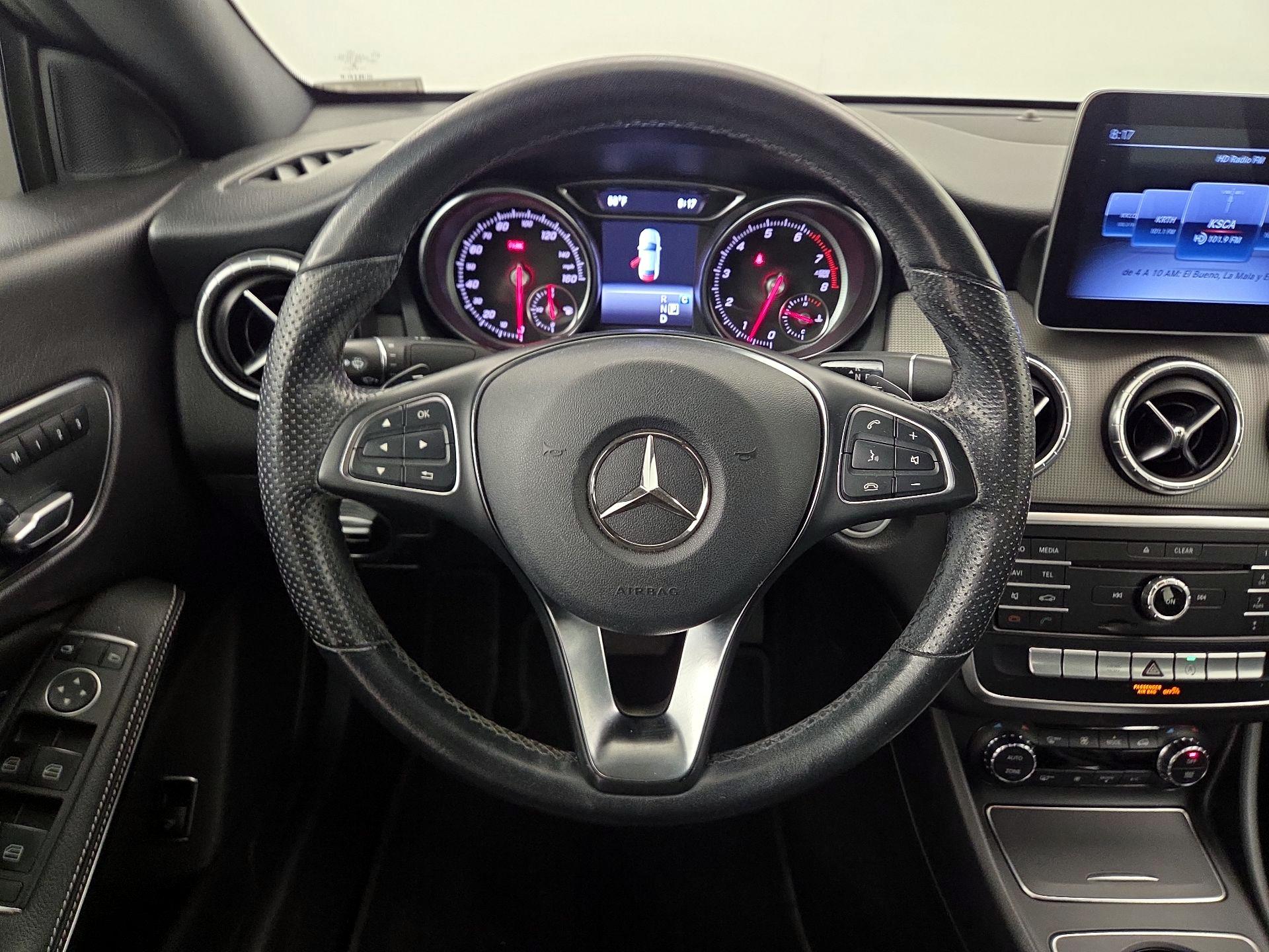 Thumbnail: 2019 Mercedes-Benz CLA - 10