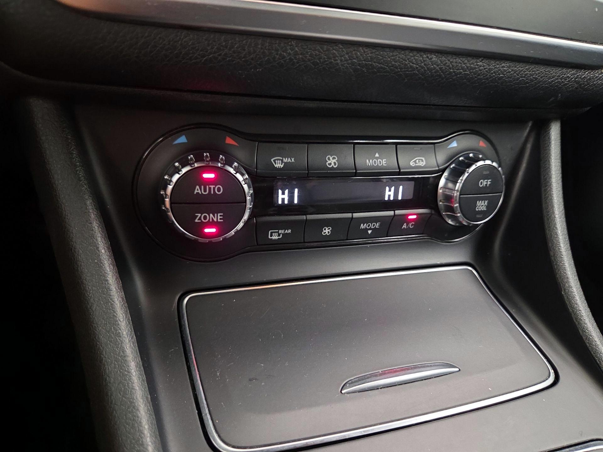 Thumbnail: 2019 Mercedes-Benz CLA - 16