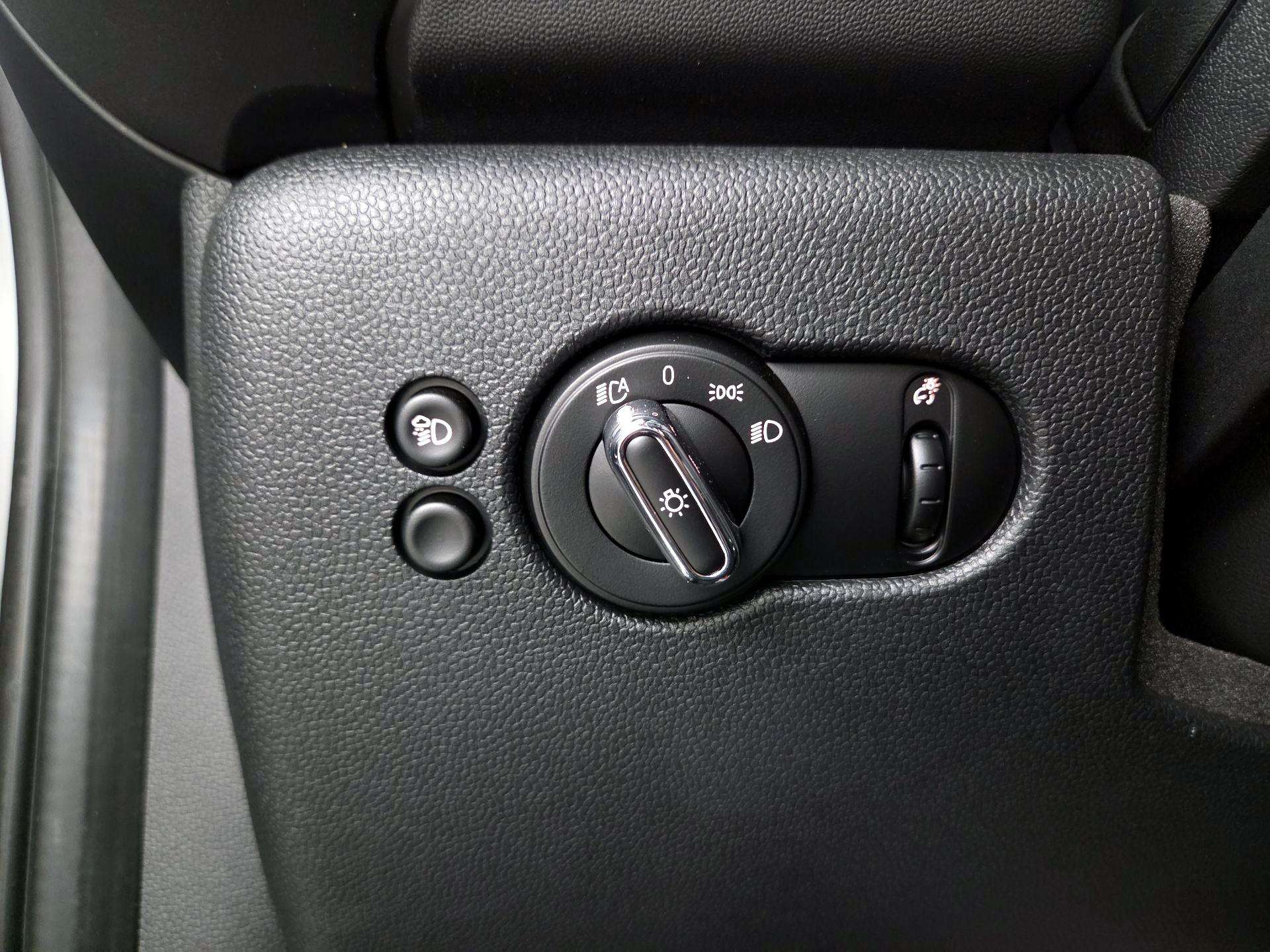 Thumbnail: 2023 MINI Cooper Hardtop - 13