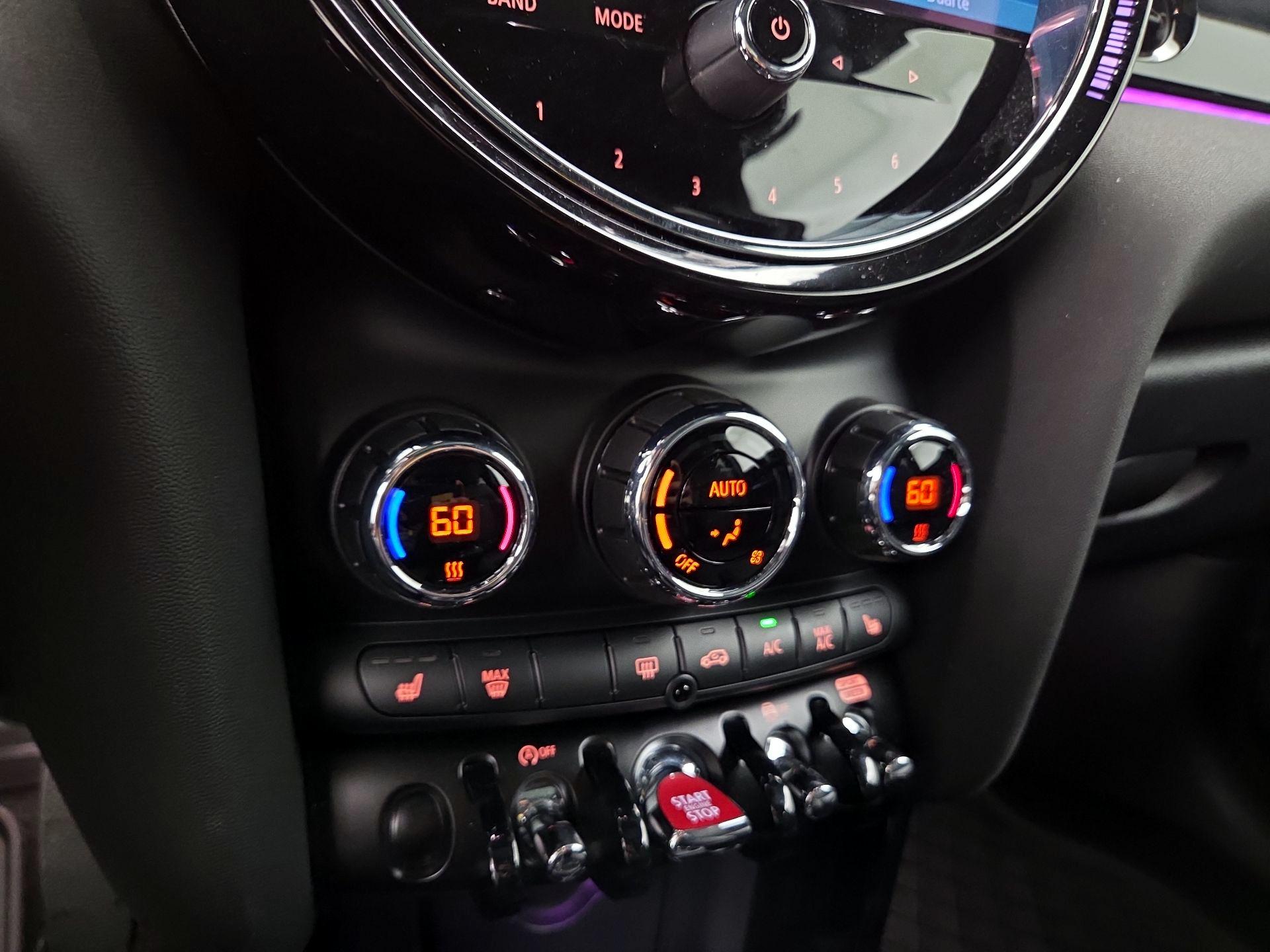 Thumbnail: 2023 MINI Cooper Hardtop - 17