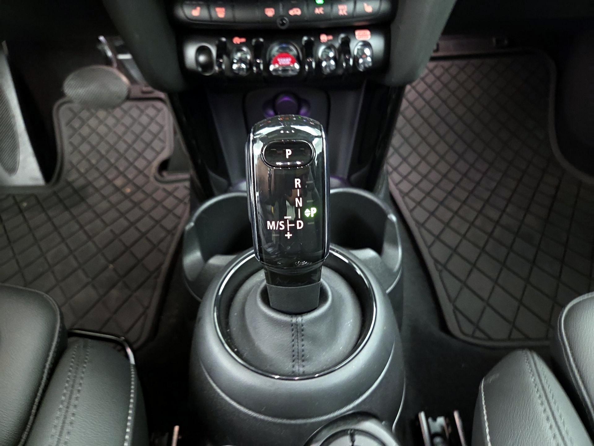 Thumbnail: 2023 MINI Cooper Hardtop - 18