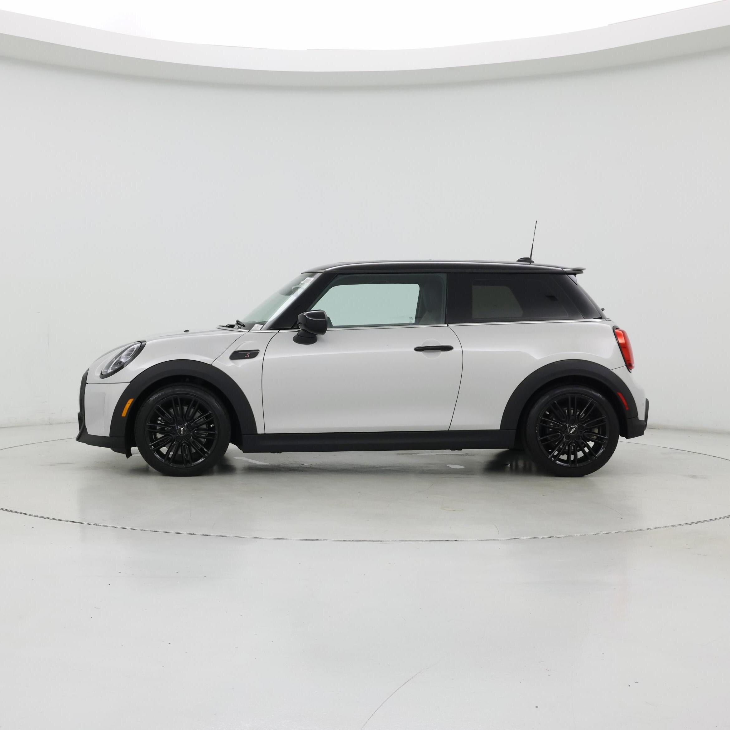 Thumbnail: 2023 MINI Cooper Hardtop - 3