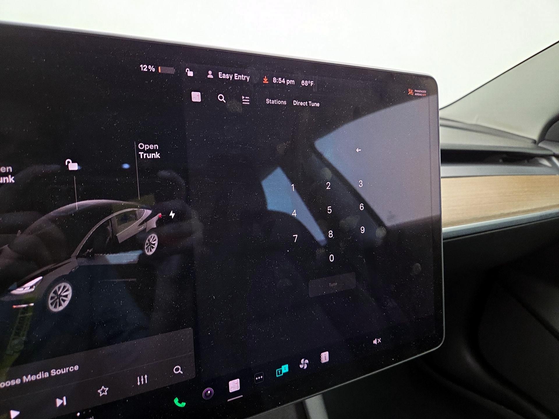 Thumbnail: 2022 Tesla Model 3 - 15