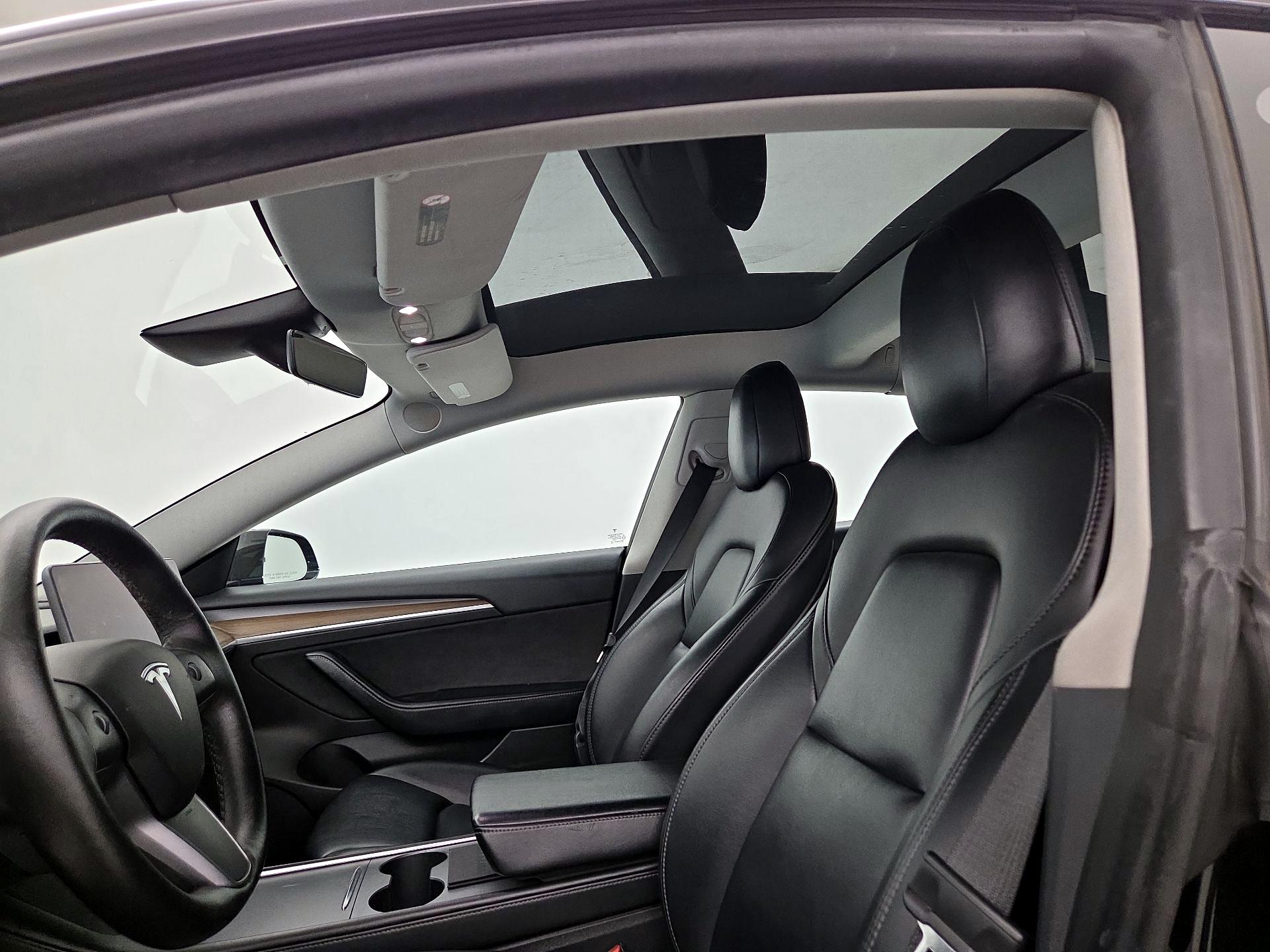 Thumbnail: 2022 Tesla Model 3 - 19