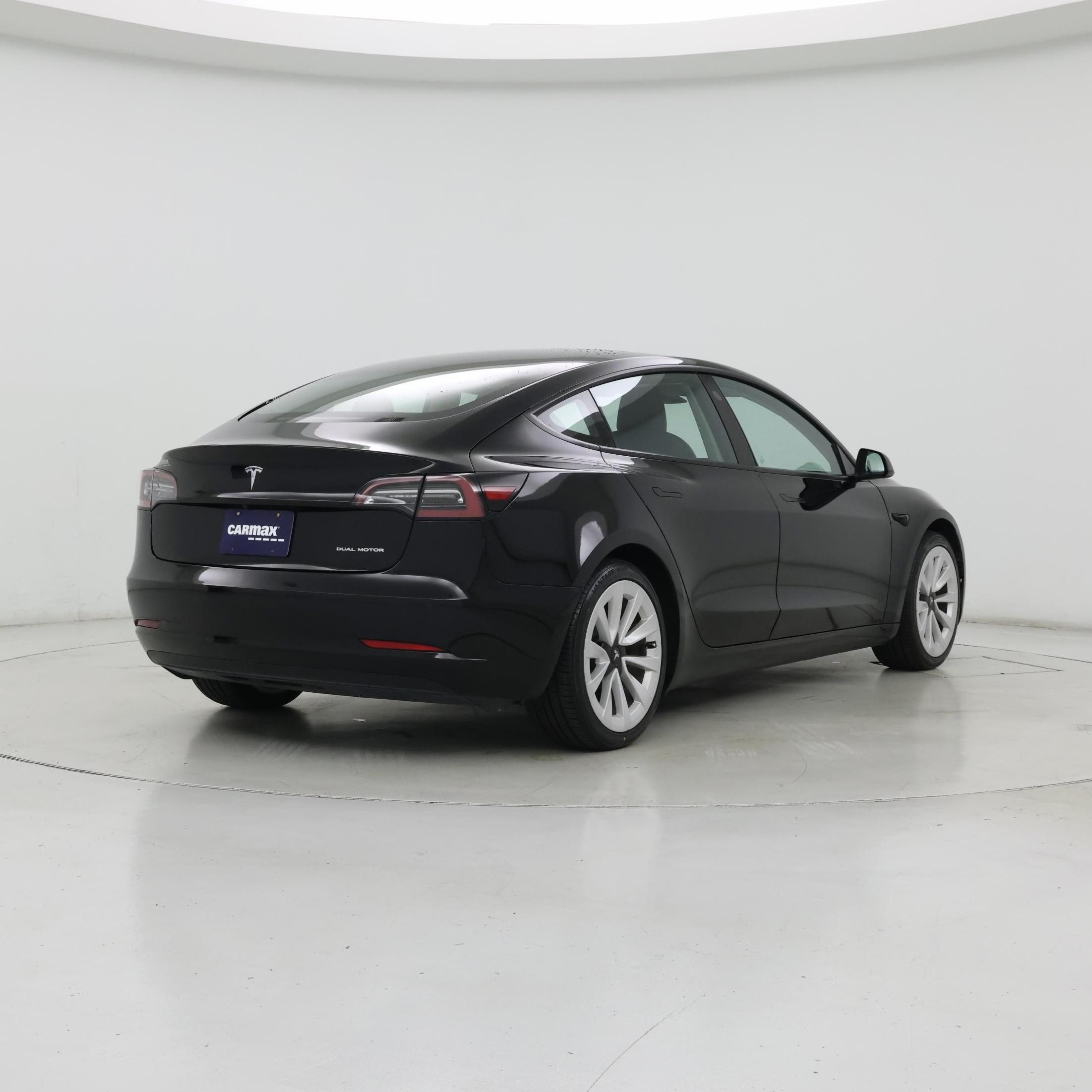 Thumbnail: 2022 Tesla Model 3 - 8