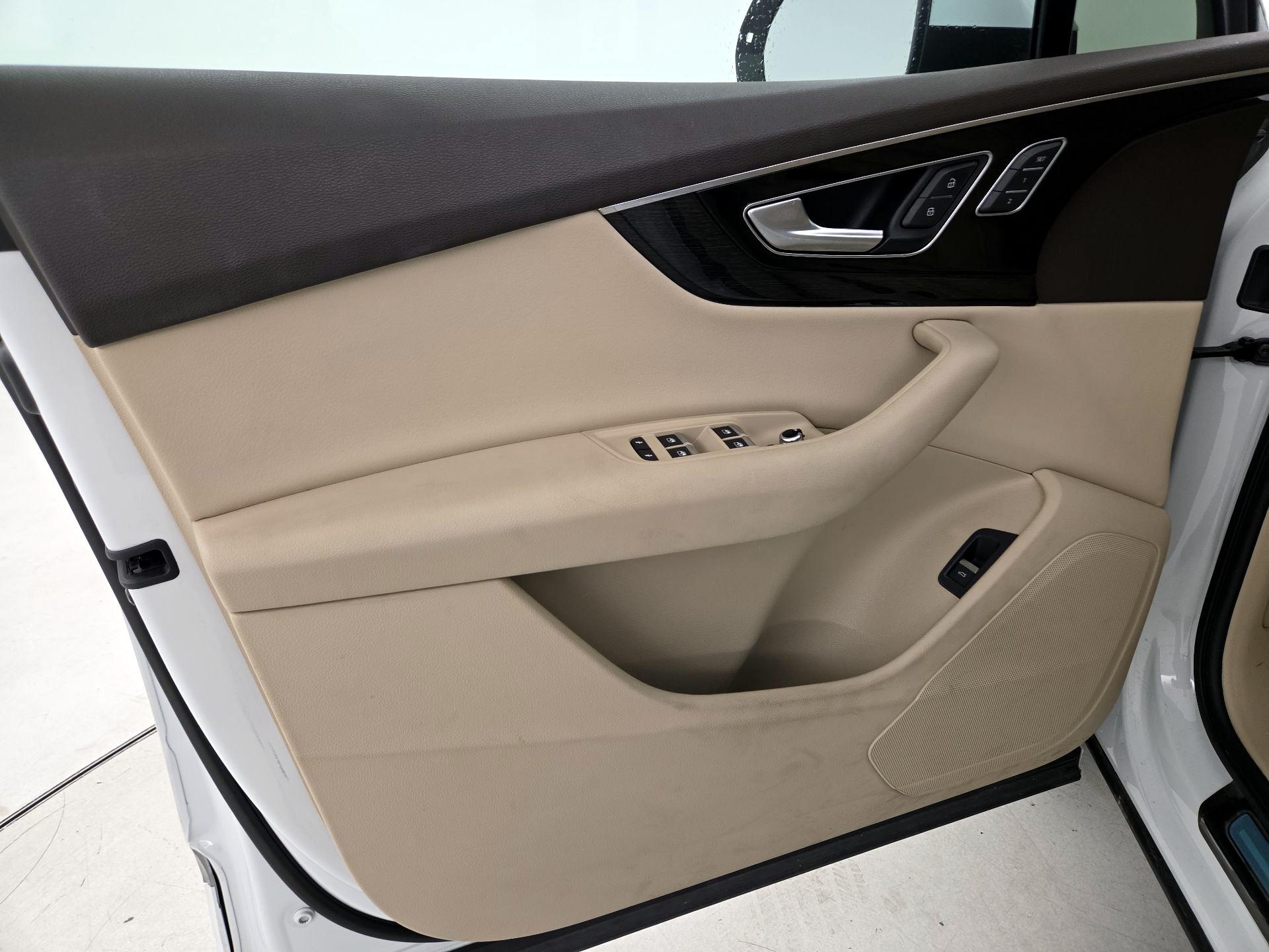 Thumbnail: 2019 Audi Q7 - 12