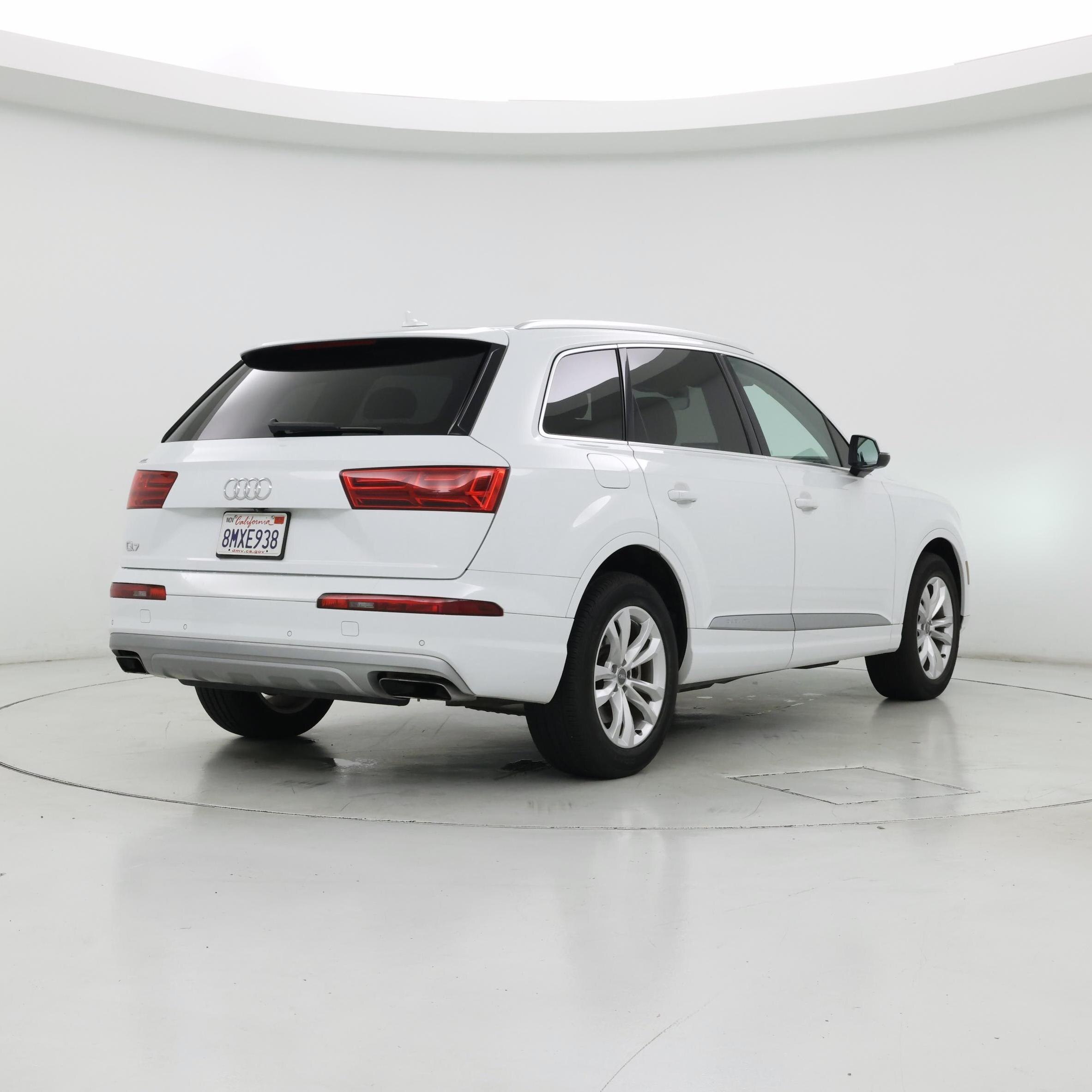 Thumbnail: 2019 Audi Q7 - 8