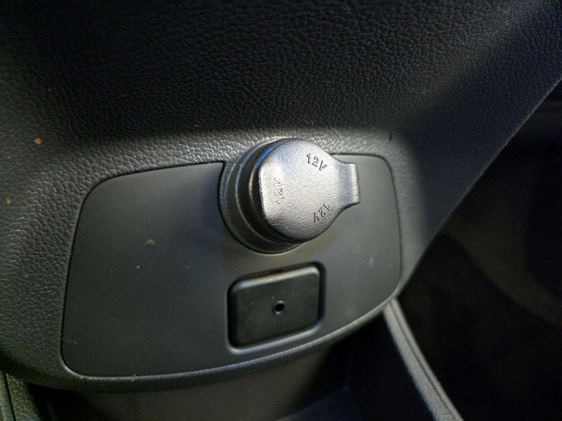 Thumbnail: 2015 Chevrolet Spark - 17