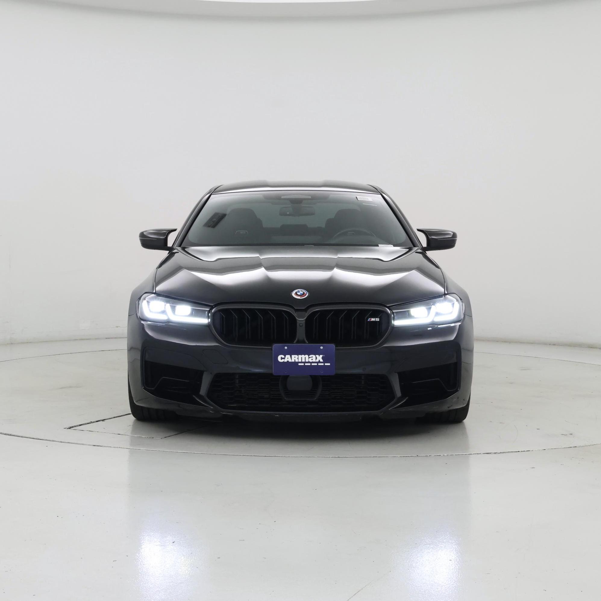 Thumbnail: 2023 BMW M5 - 5