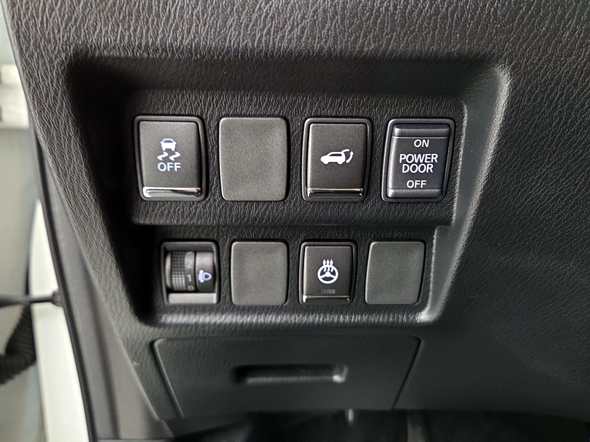 Thumbnail: 2015 INFINITI QX60 - 13