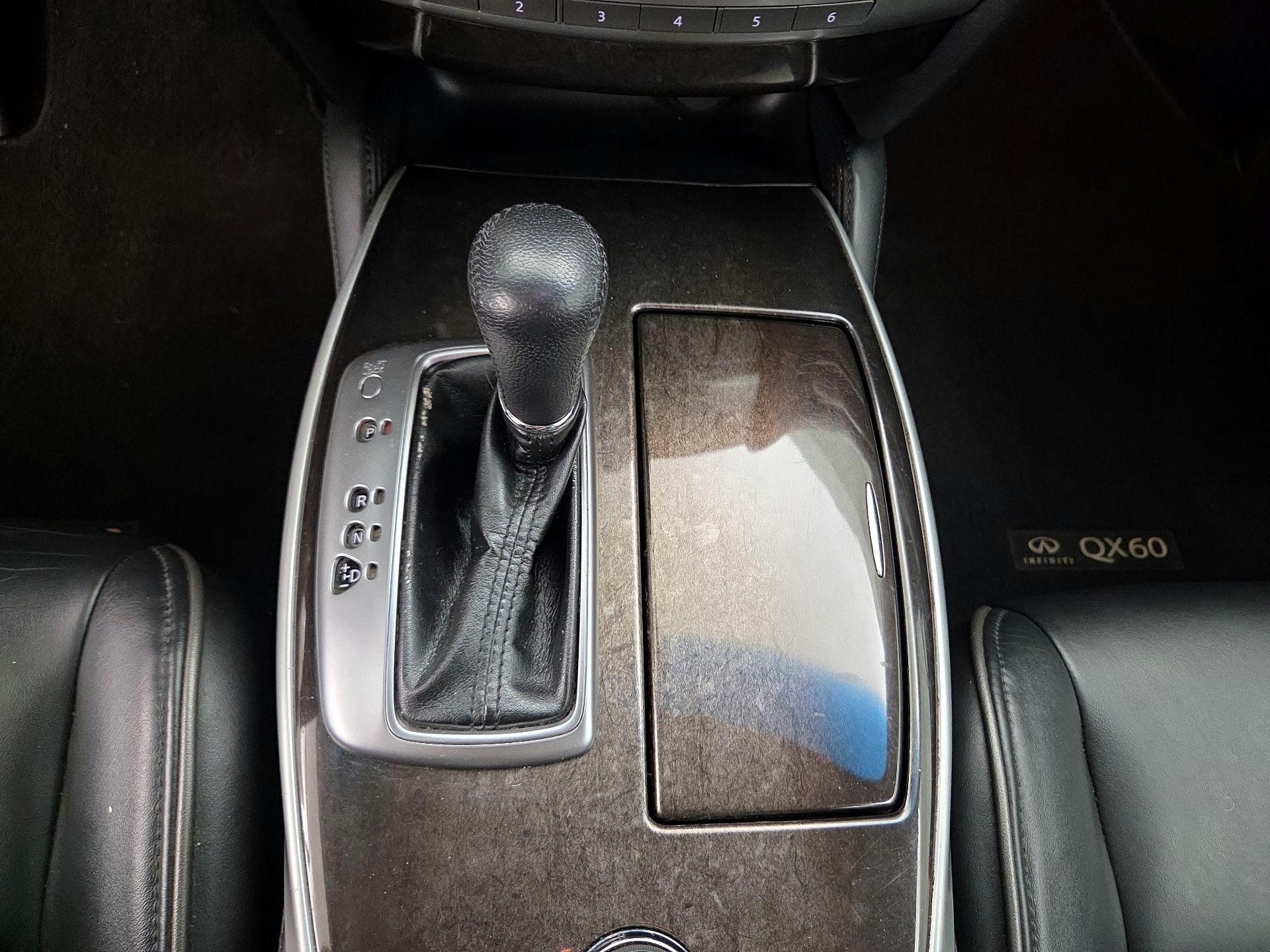 Thumbnail: 2015 INFINITI QX60 - 17