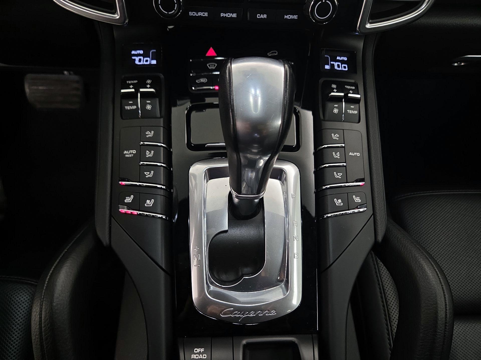 Thumbnail: 2018 Porsche Cayenne - 18