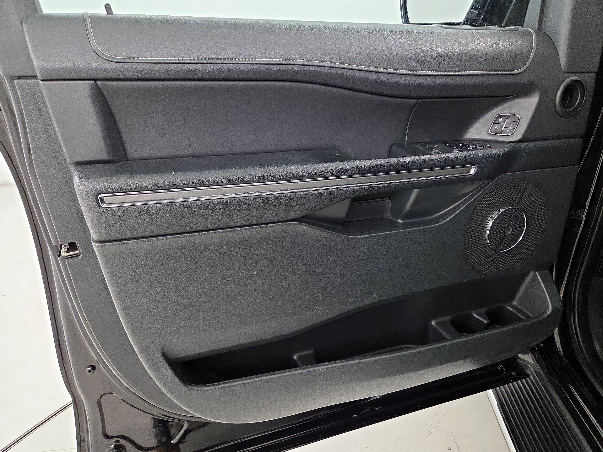 Thumbnail: 2022 Ford Expedition MAX - 12