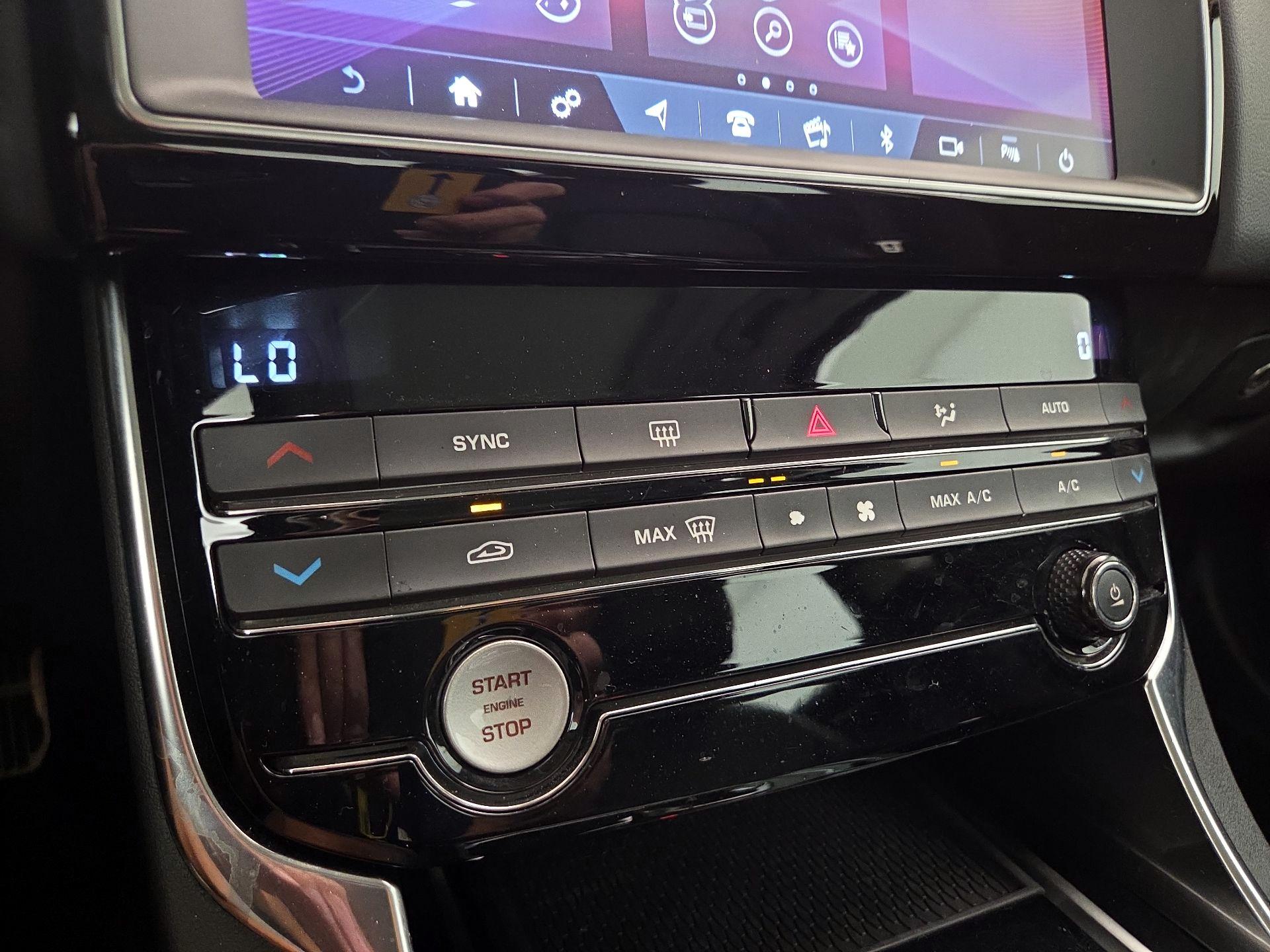 Thumbnail: 2019 Jaguar XE - 17