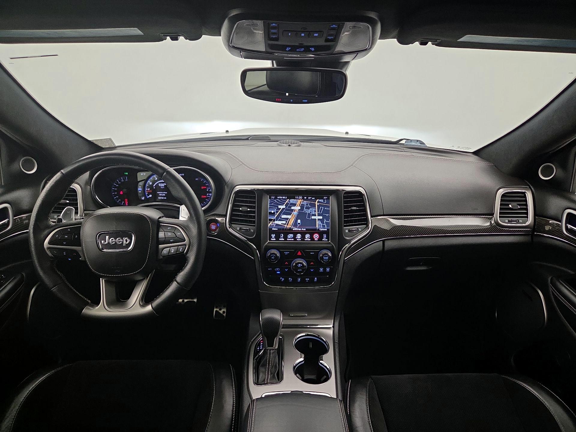 Thumbnail: 2017 Jeep Grand Cherokee - 9