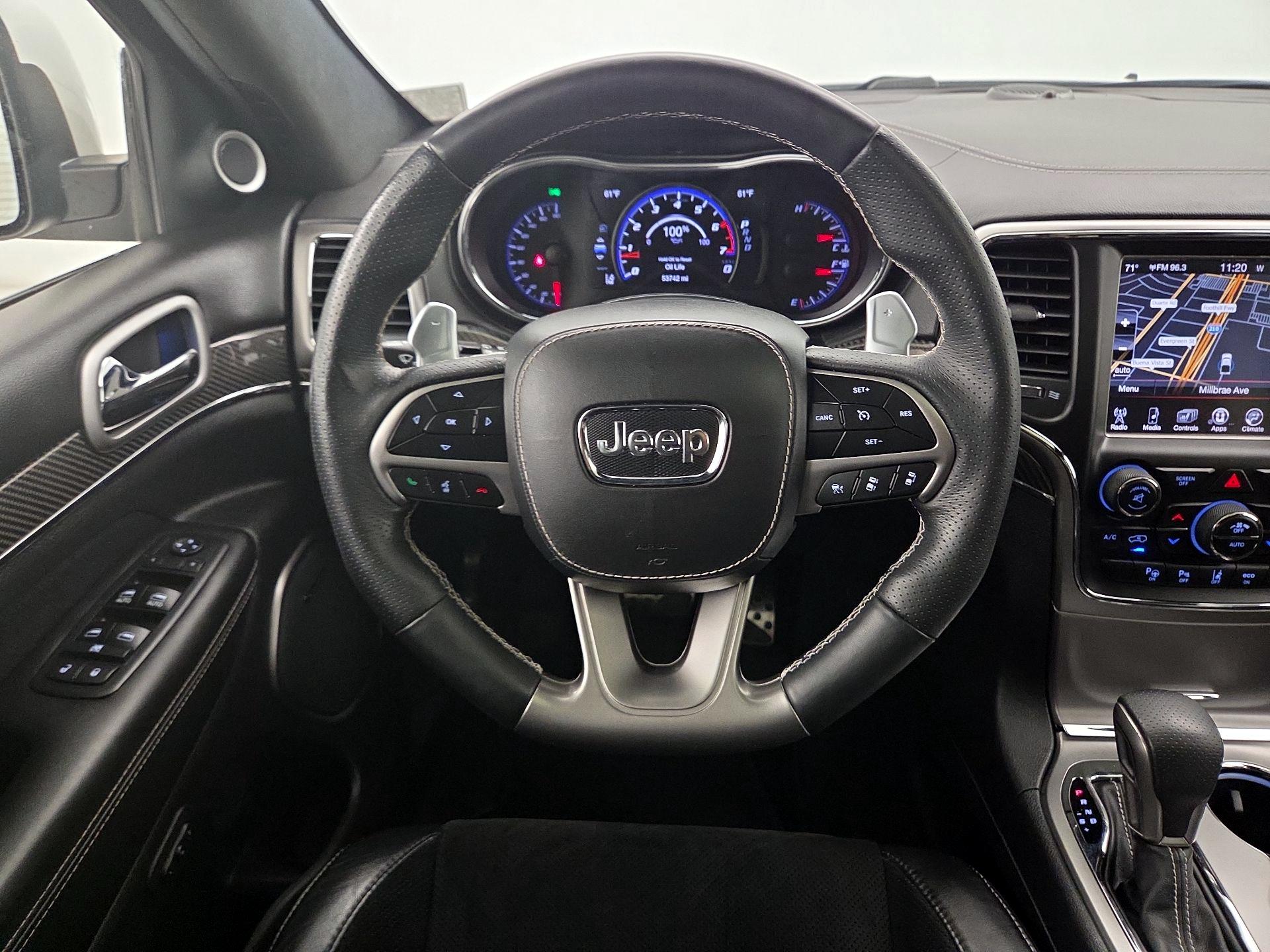 Thumbnail: 2017 Jeep Grand Cherokee - 10