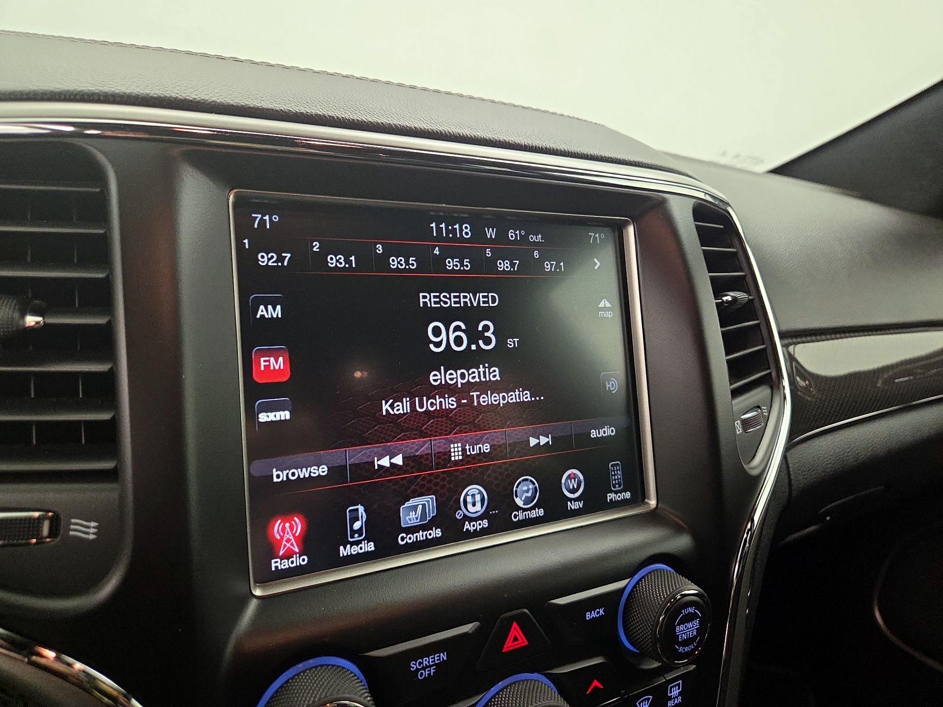 Thumbnail: 2017 Jeep Grand Cherokee - 16